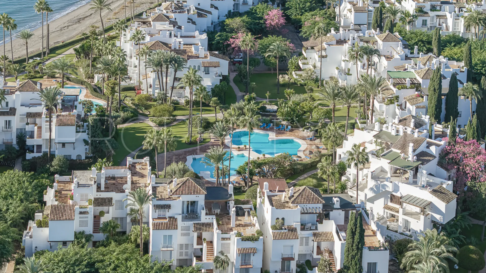 For sale ground floor apartment in Alcazaba Beach
