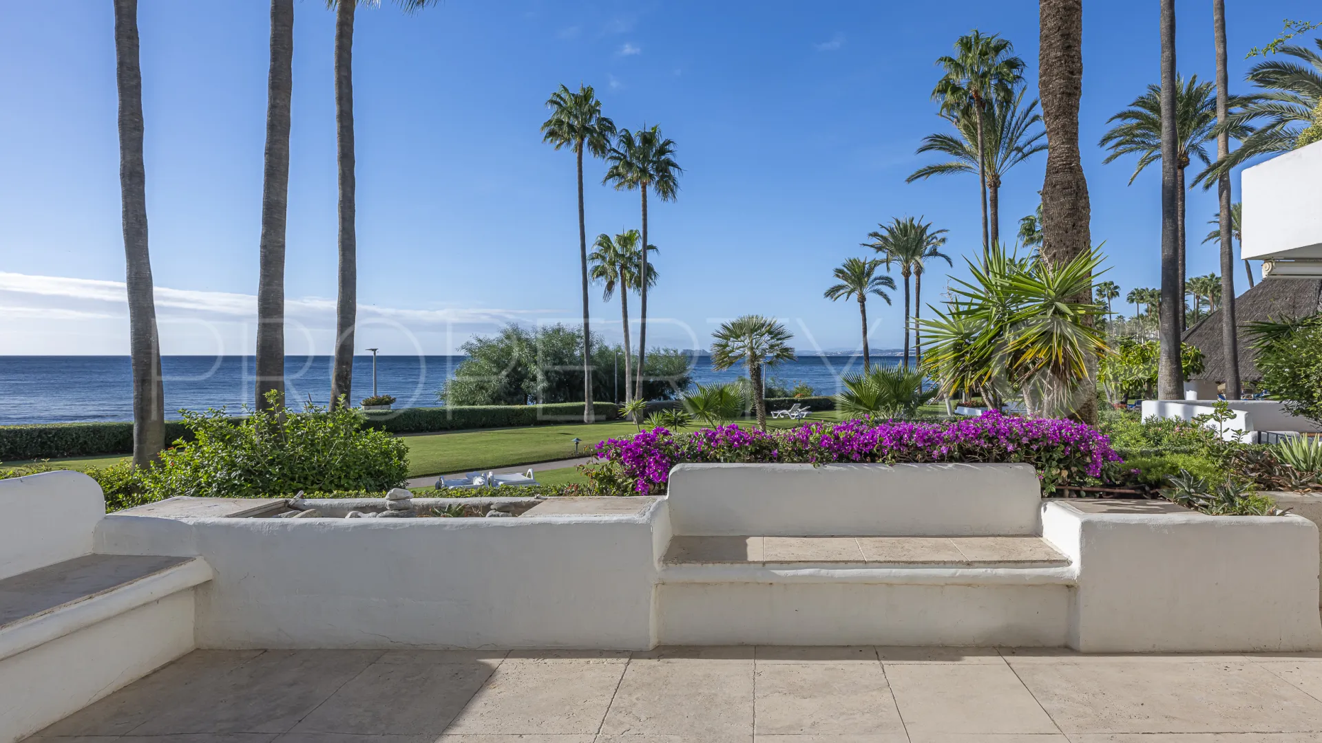 For sale ground floor apartment in Alcazaba Beach