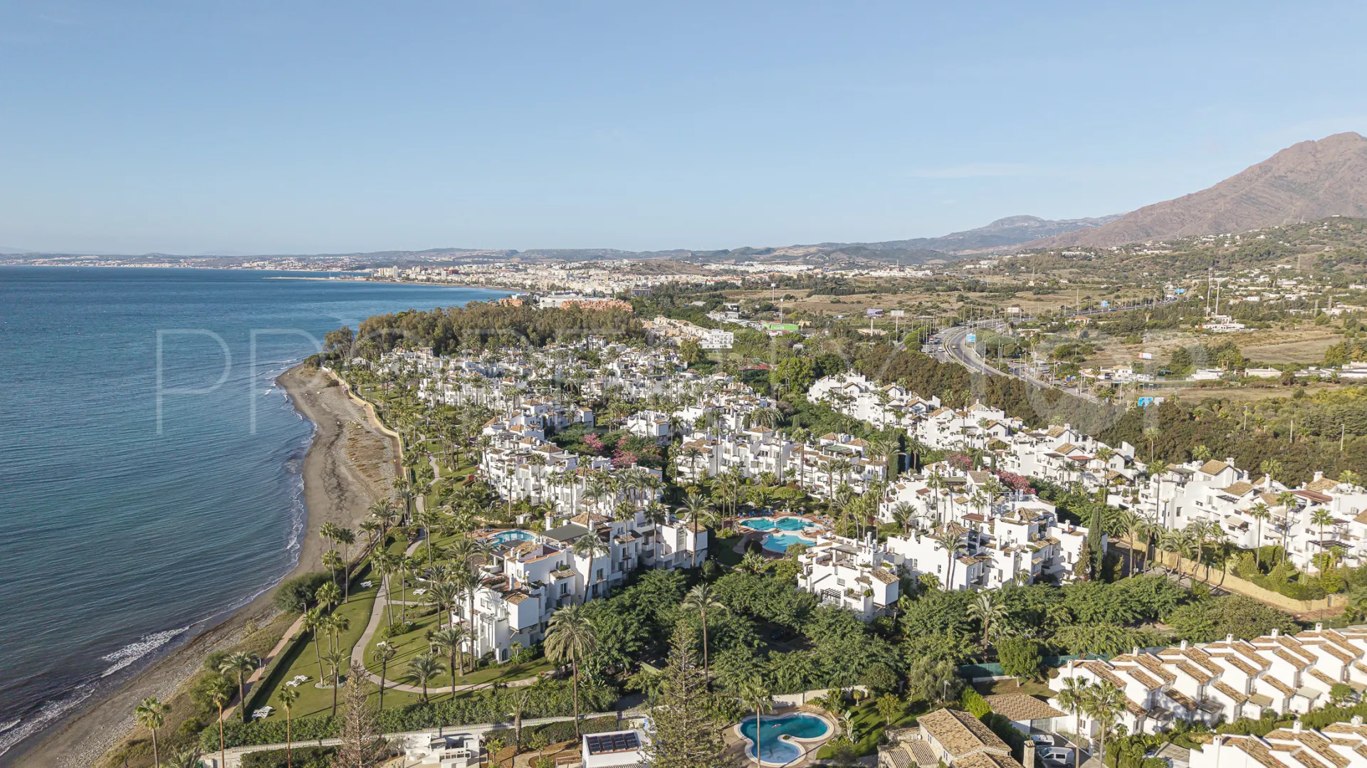 For sale ground floor apartment in Alcazaba Beach