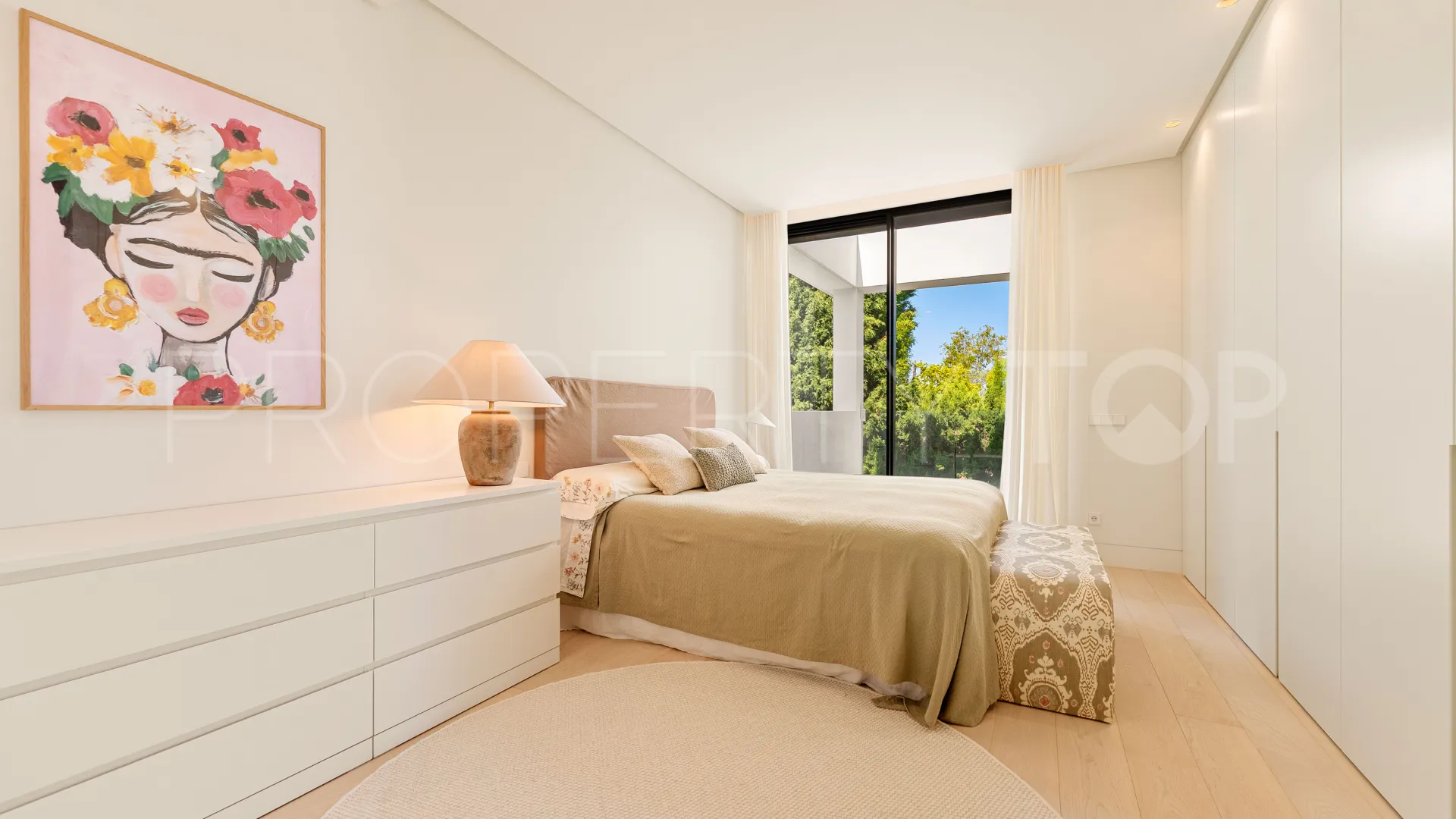 Villa for sale in Guadalmina Alta