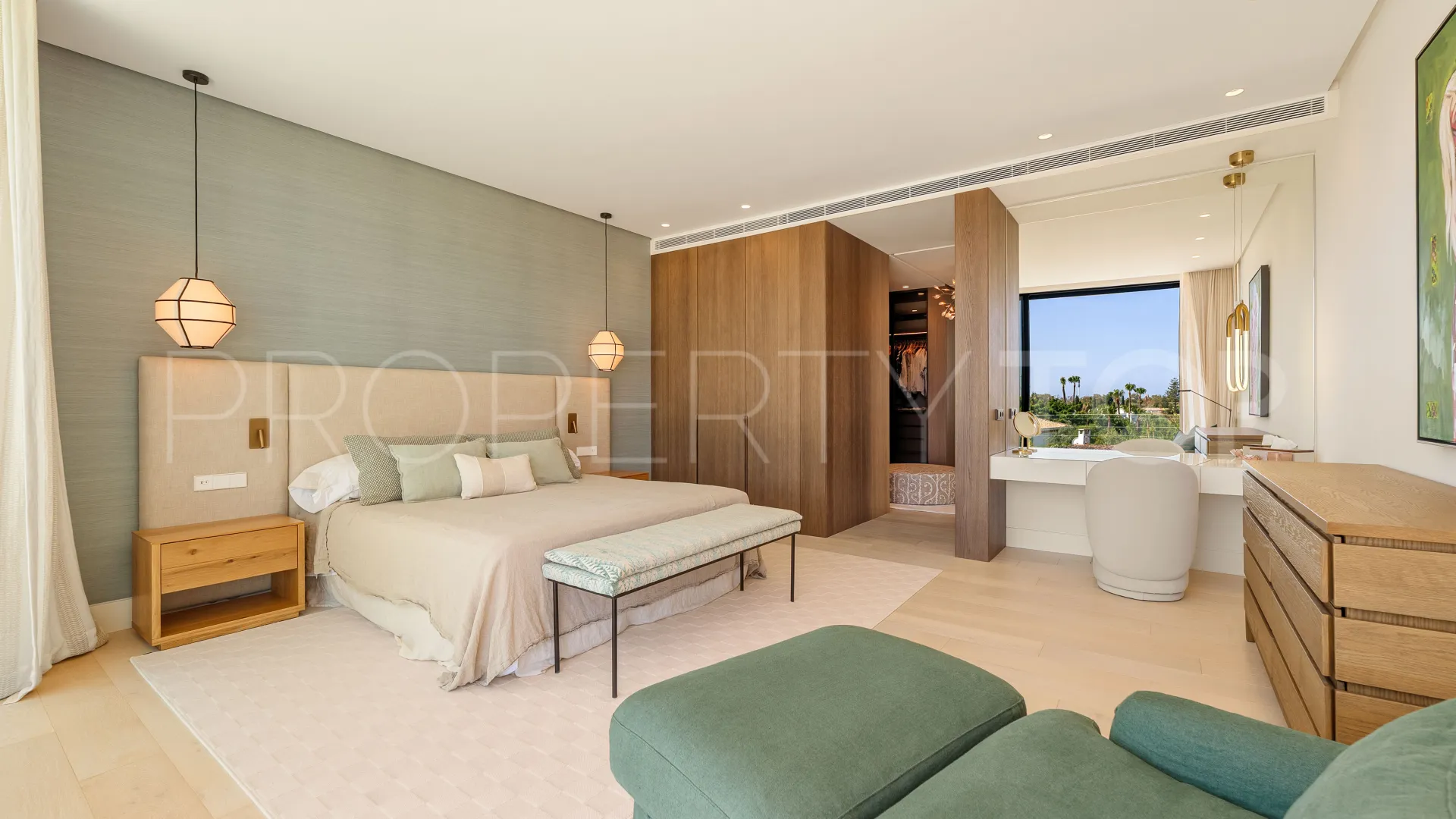 Villa for sale in Guadalmina Alta