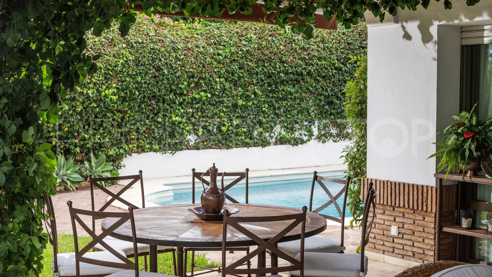 For sale Los Monteros villa with 5 bedrooms