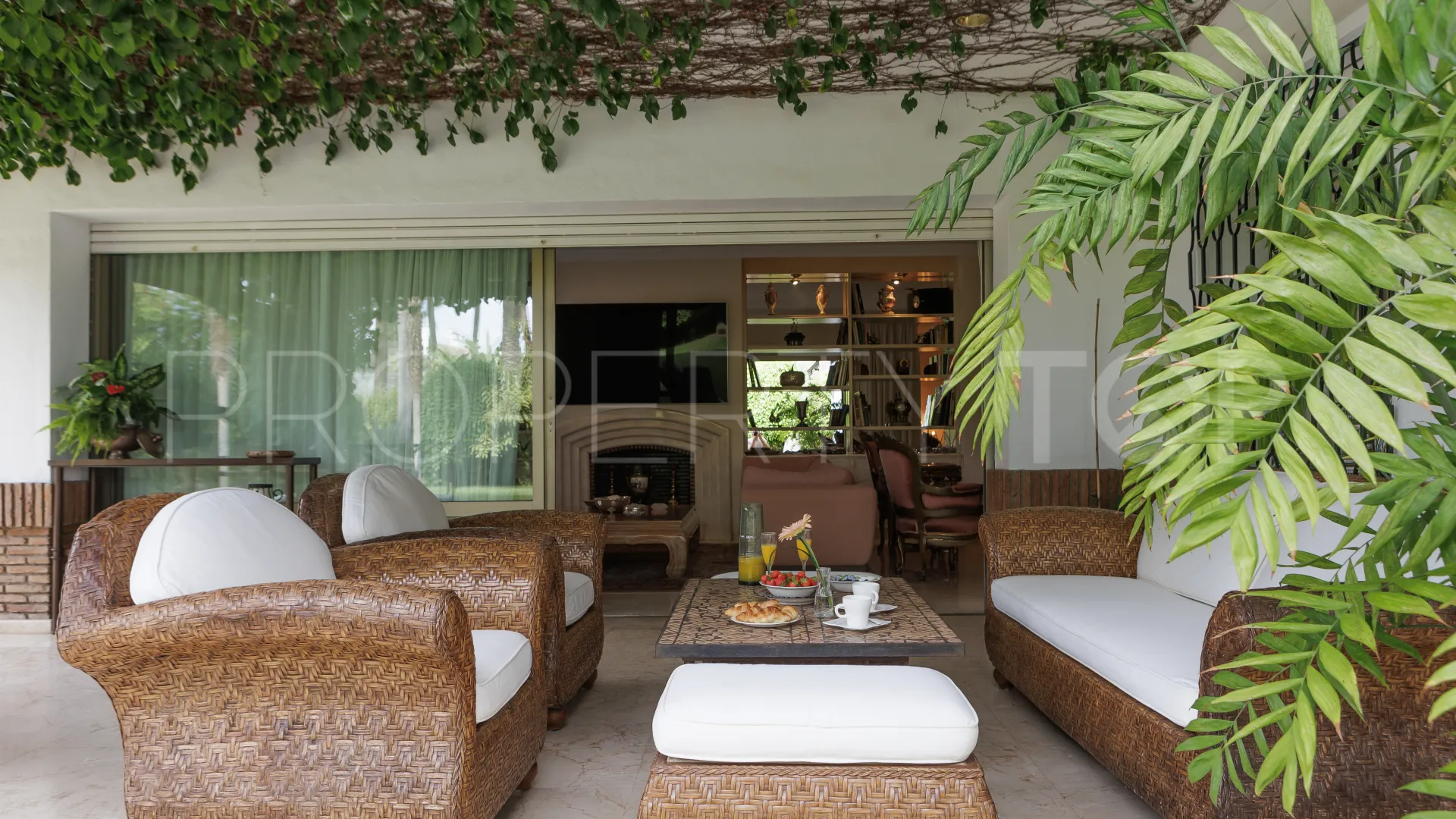 For sale Los Monteros villa with 5 bedrooms