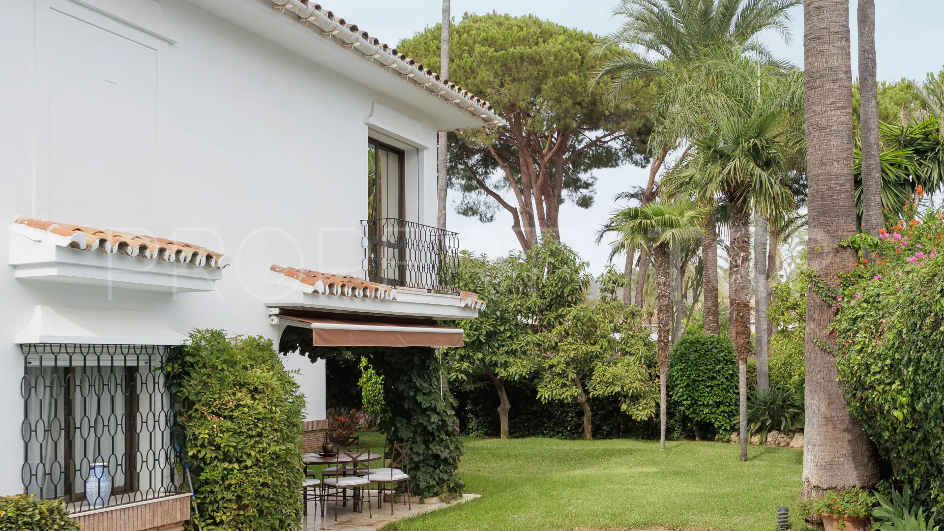 For sale Los Monteros villa with 5 bedrooms