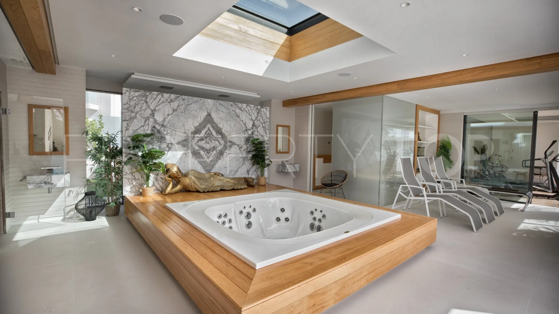 11 bedrooms villa for sale in El Pilar