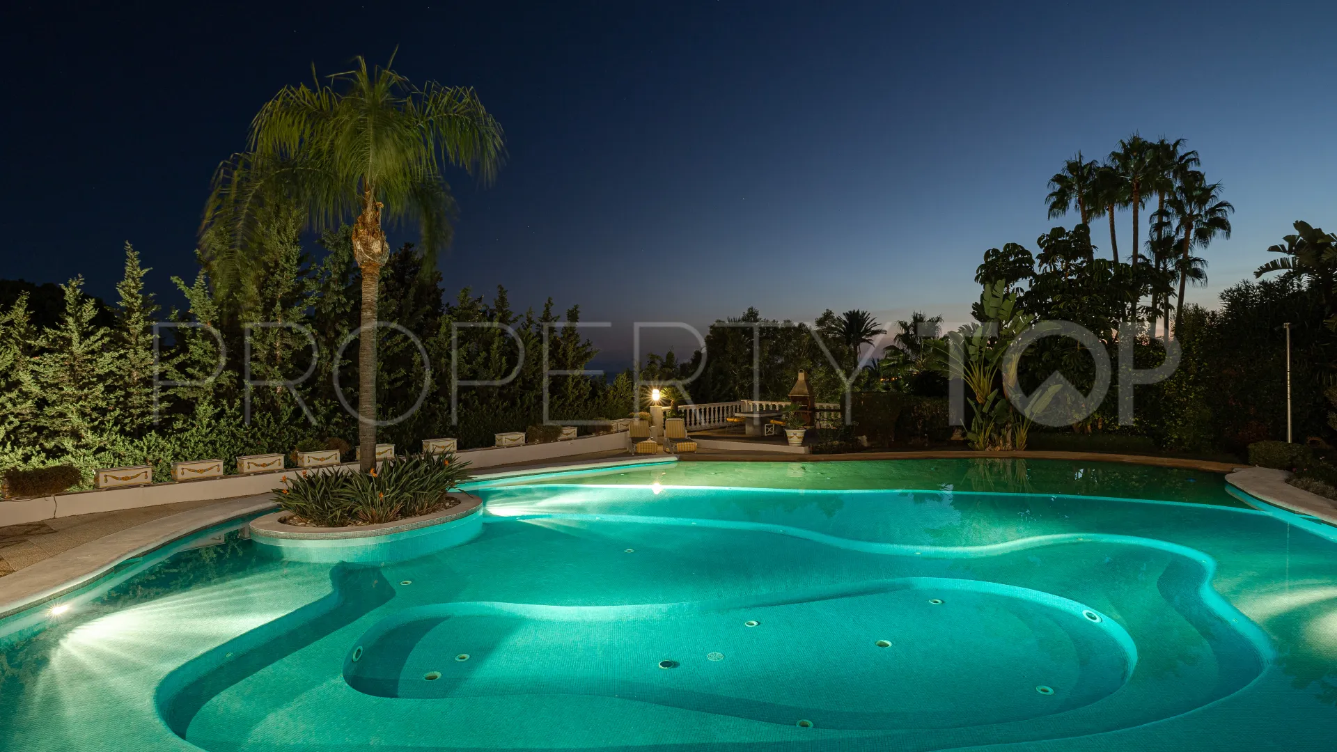 For sale villa in El Paraiso