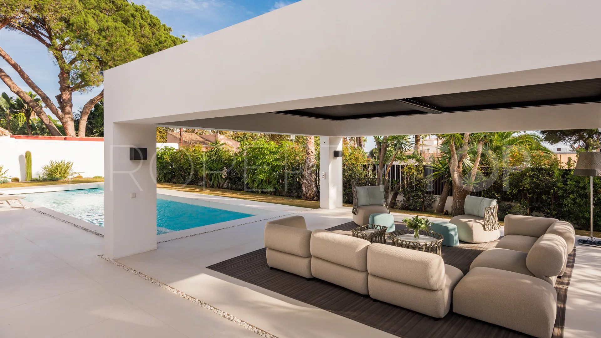 Villa with 6 bedrooms for sale in Cortijo Blanco