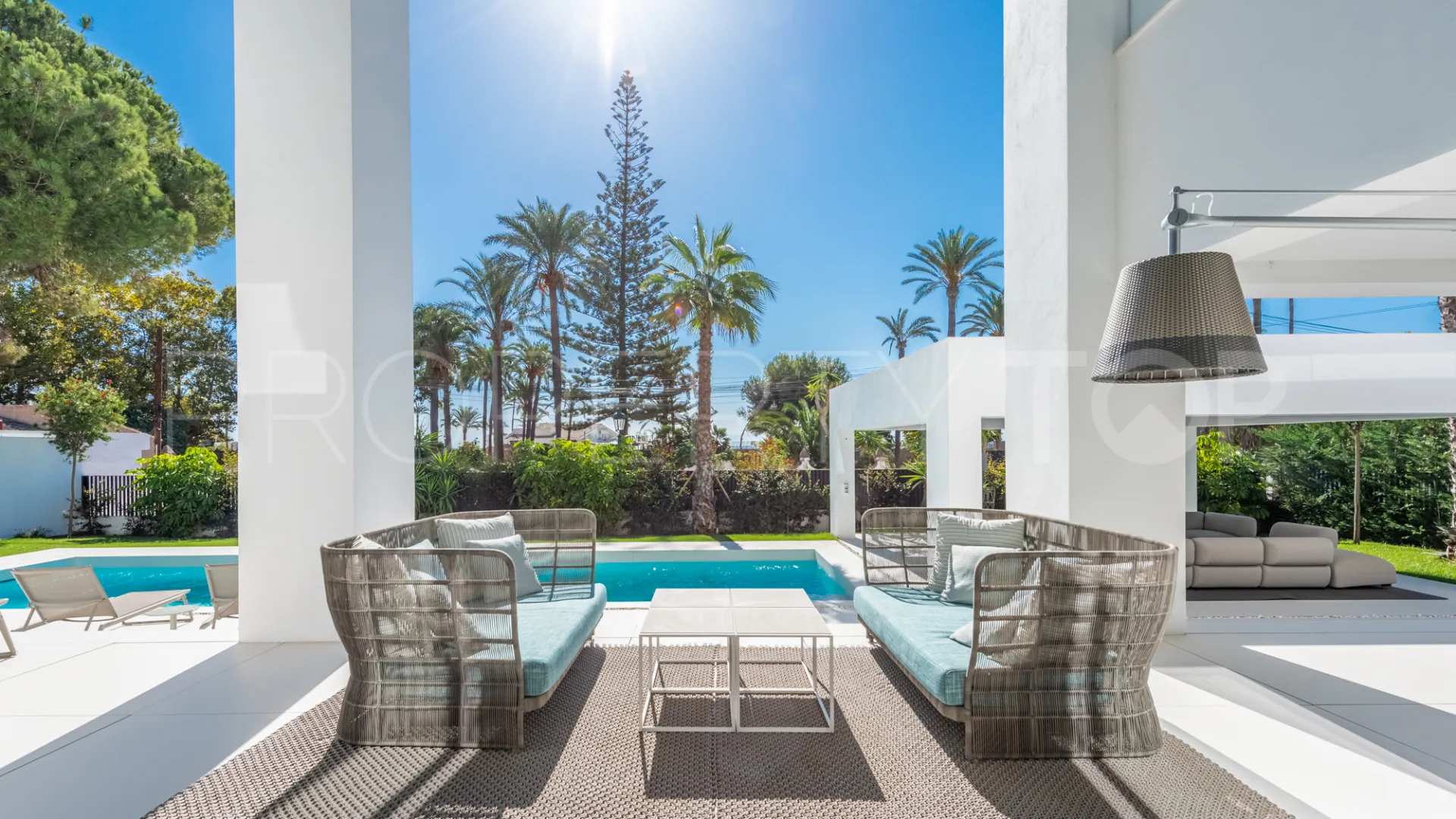 Villa with 6 bedrooms for sale in Cortijo Blanco