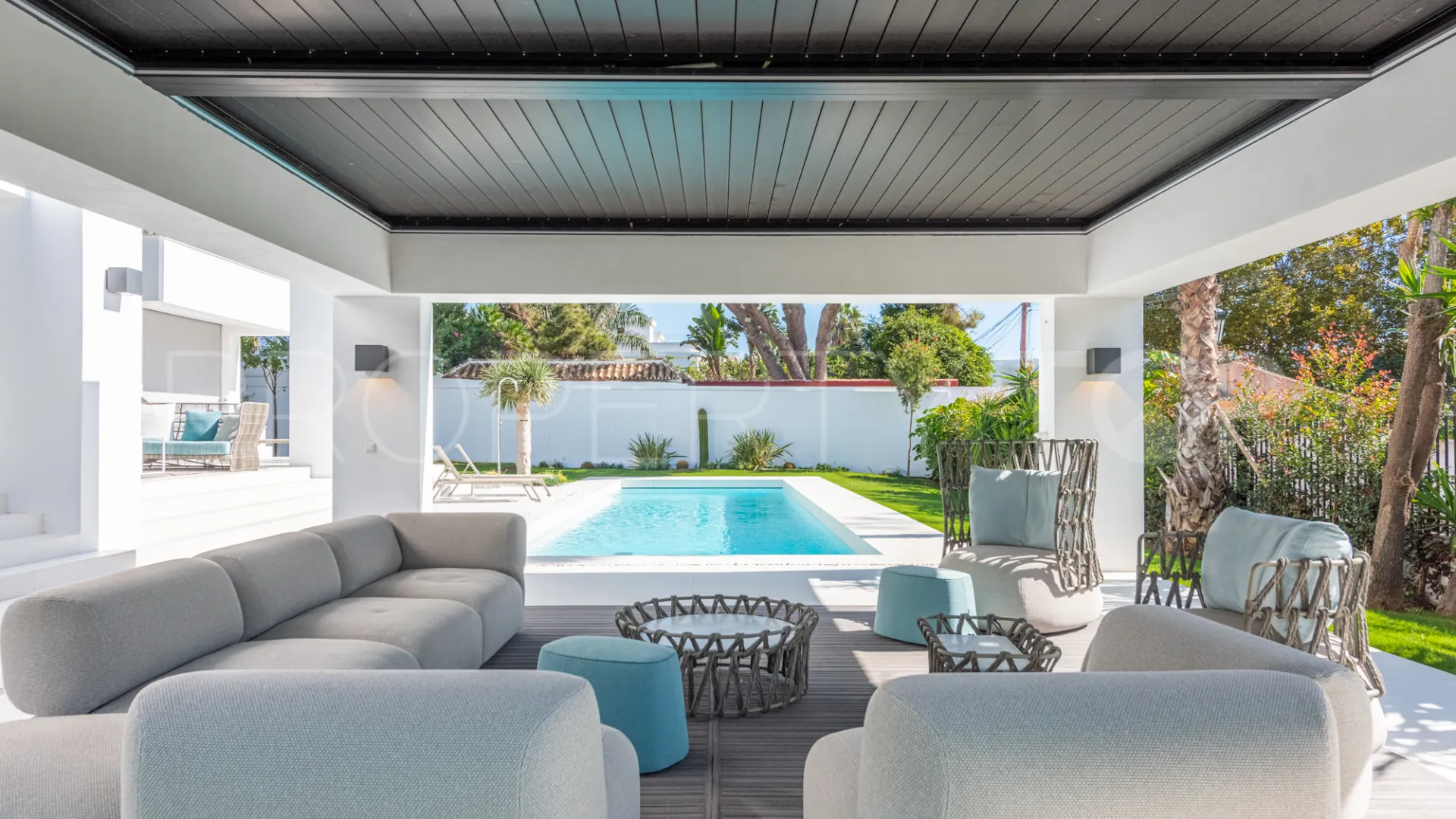 Villa with 6 bedrooms for sale in Cortijo Blanco
