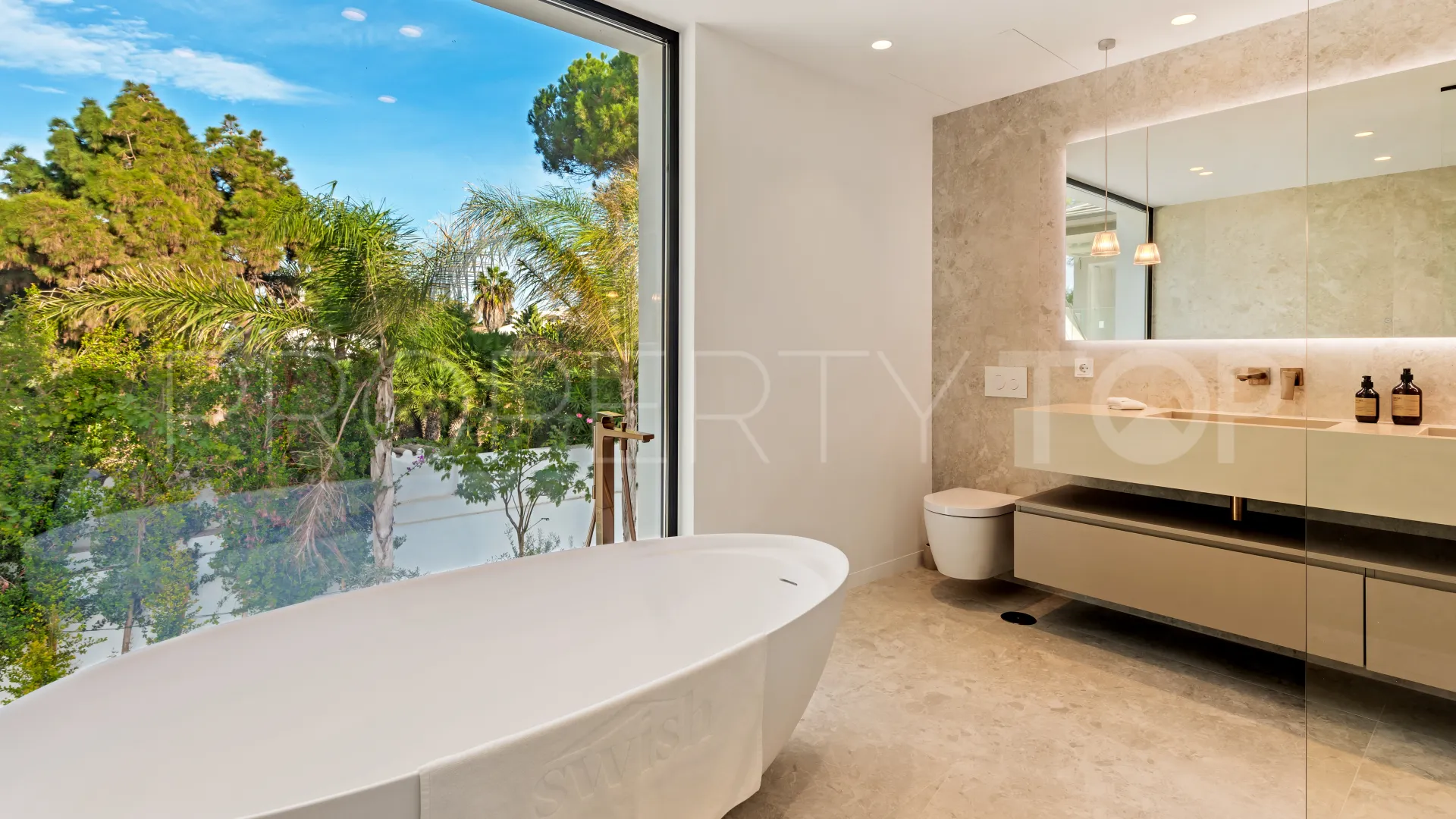 Villa with 6 bedrooms for sale in Cortijo Blanco