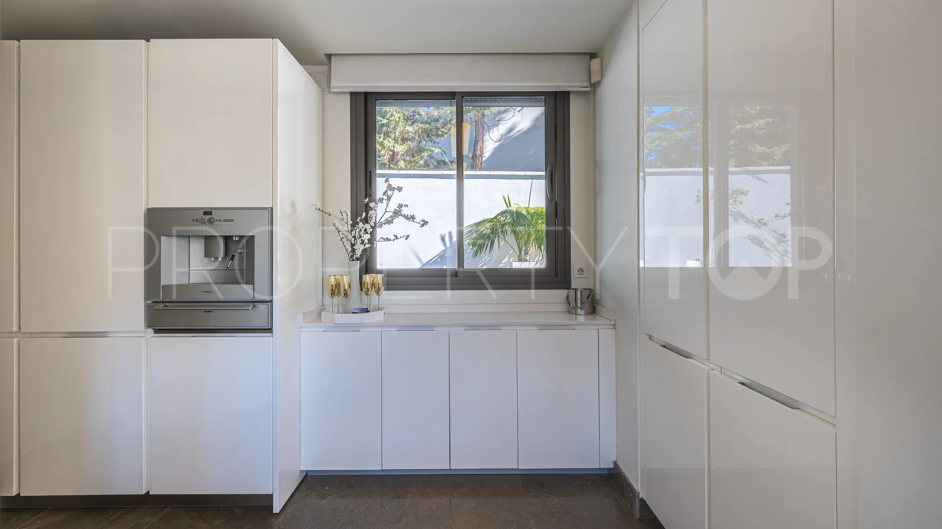 4 bedrooms Nagüeles villa for sale