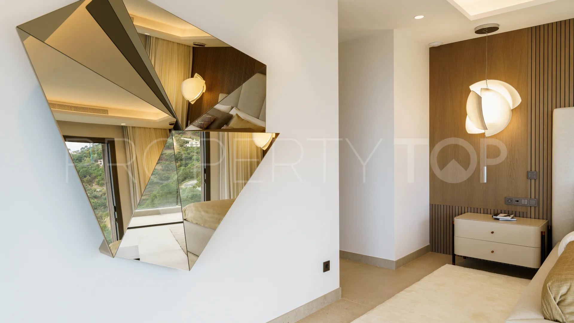 Se vende villa de 6 dormitorios en La Zagaleta
