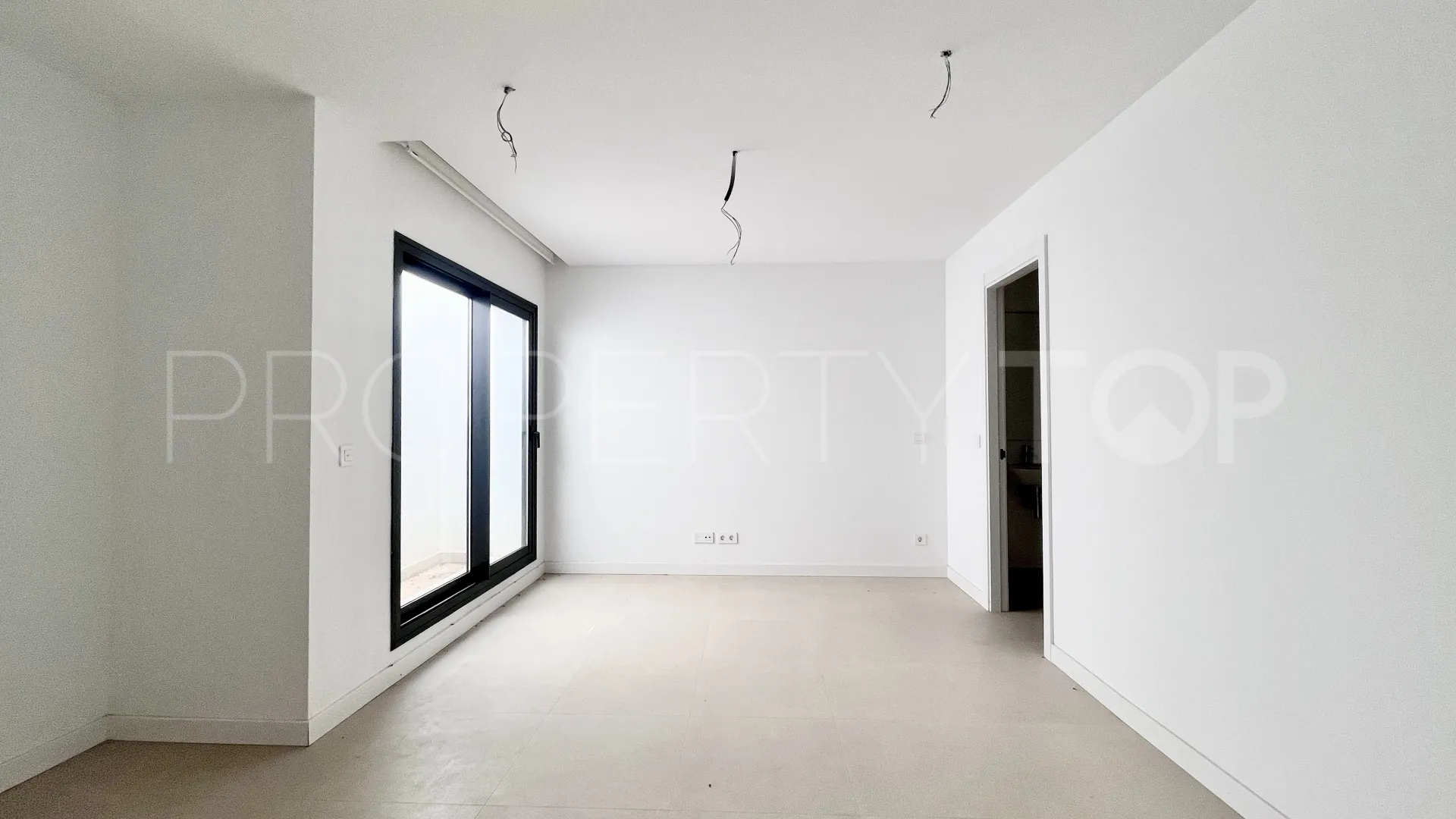 Se vende villa pareada en Serene Atalaya