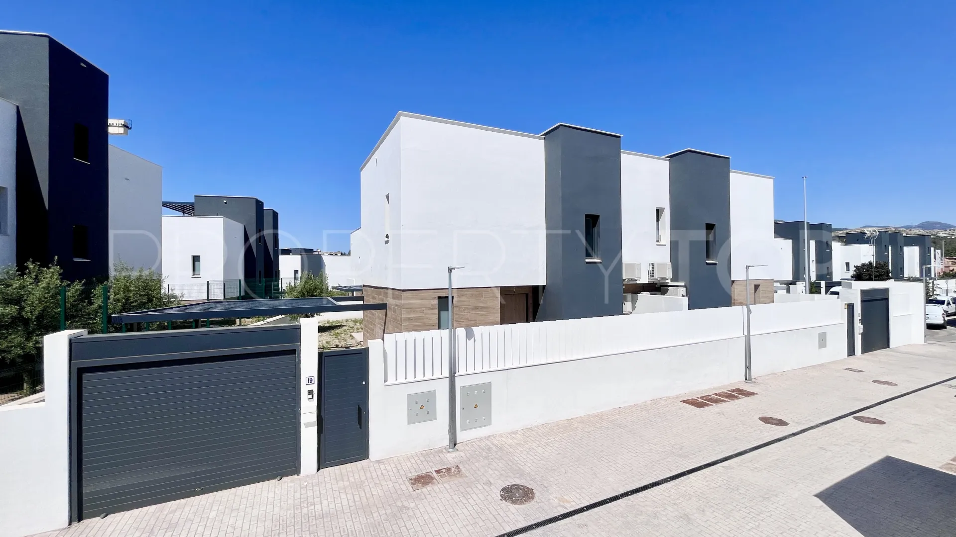 Se vende villa pareada en Serene Atalaya