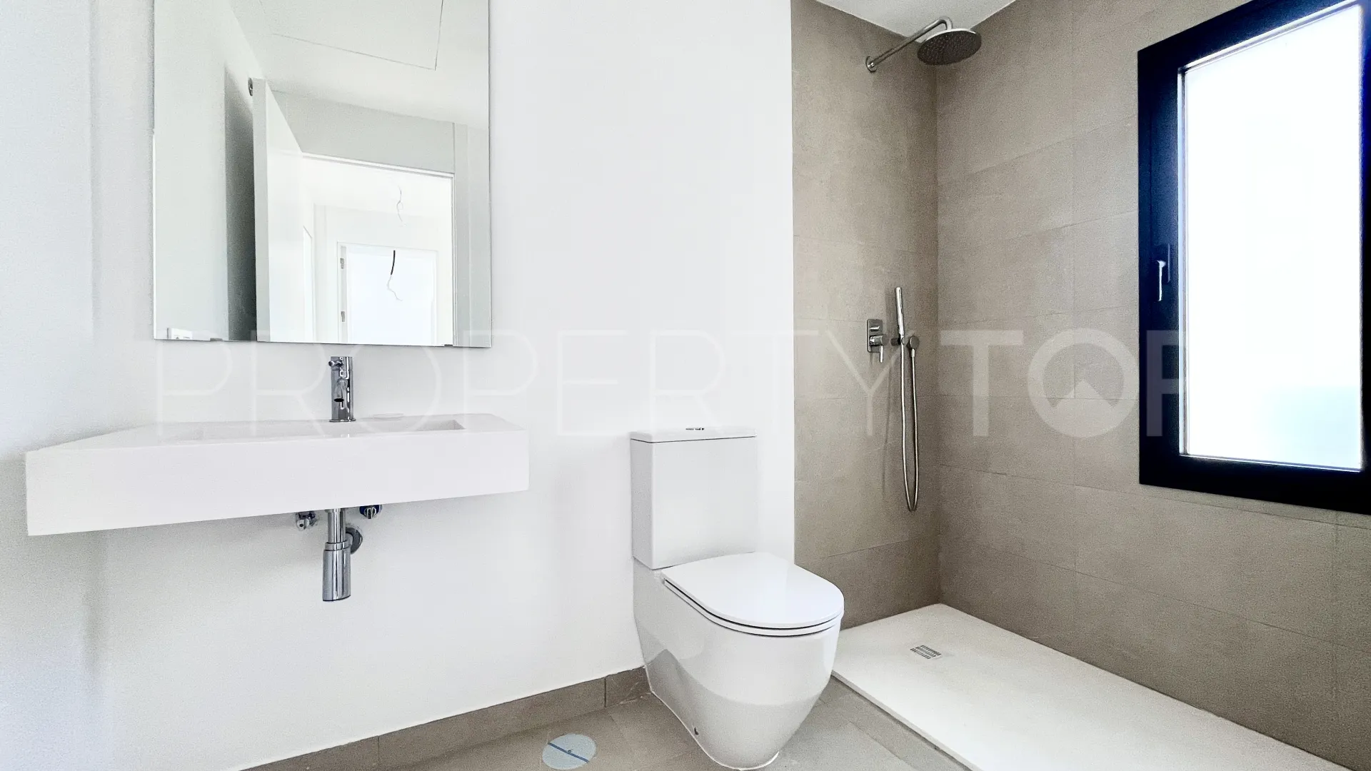 Se vende villa pareada en Serene Atalaya