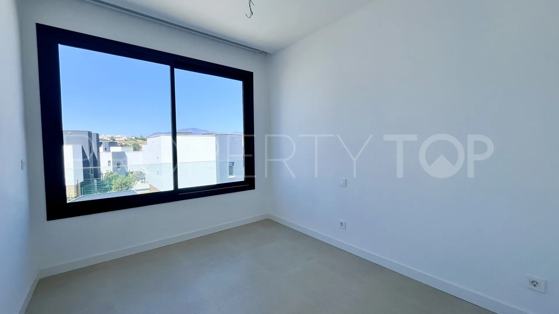 Se vende villa pareada en Serene Atalaya