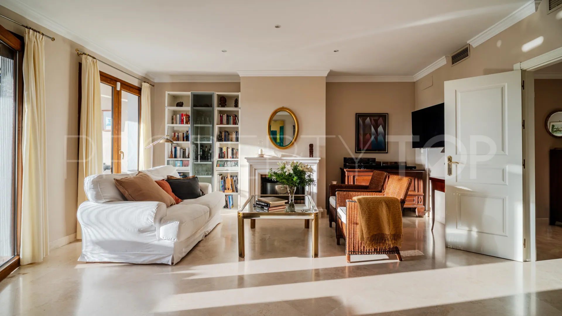 Town house for sale in Paraiso Hills
