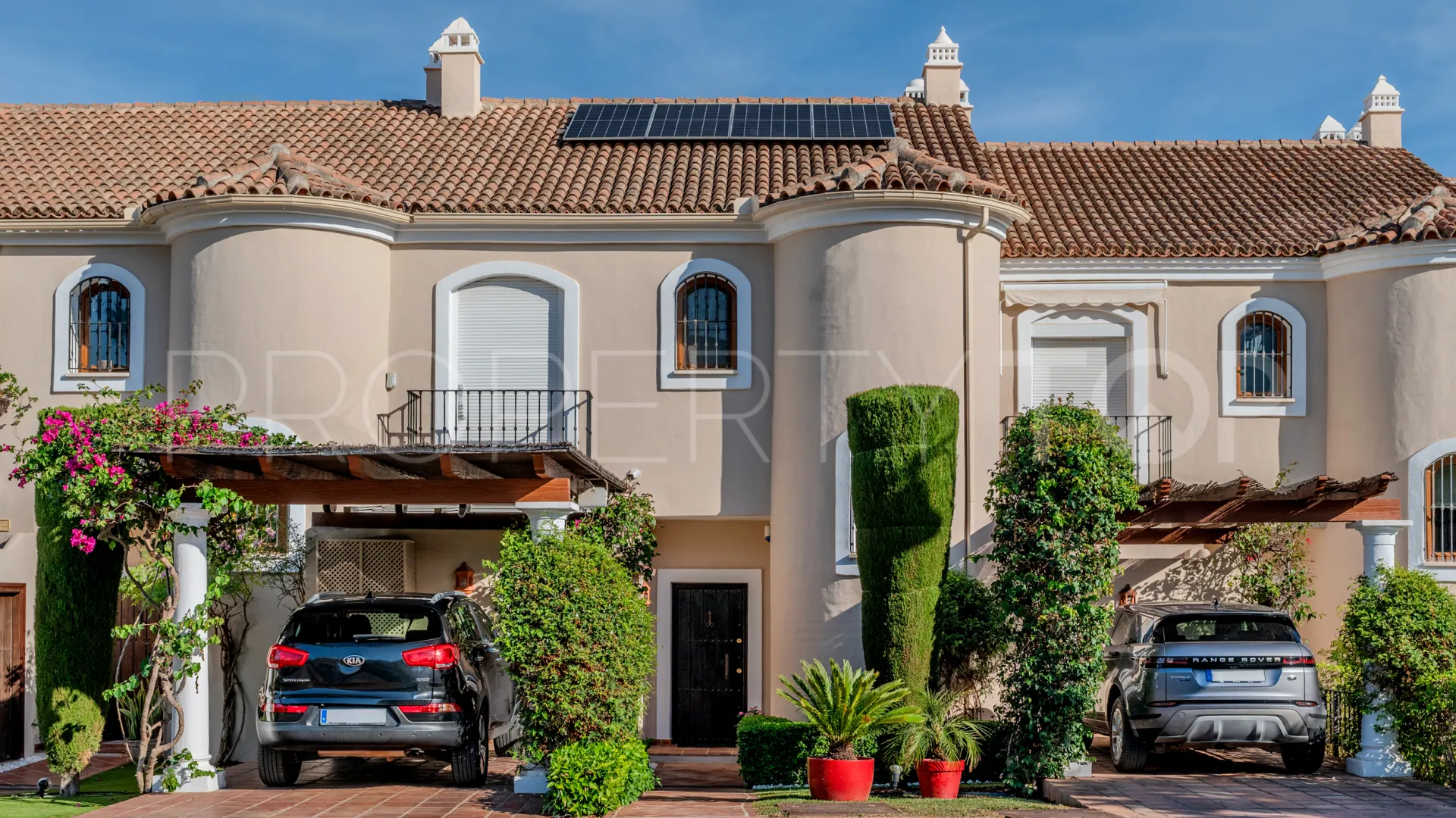 Town house for sale in Paraiso Hills