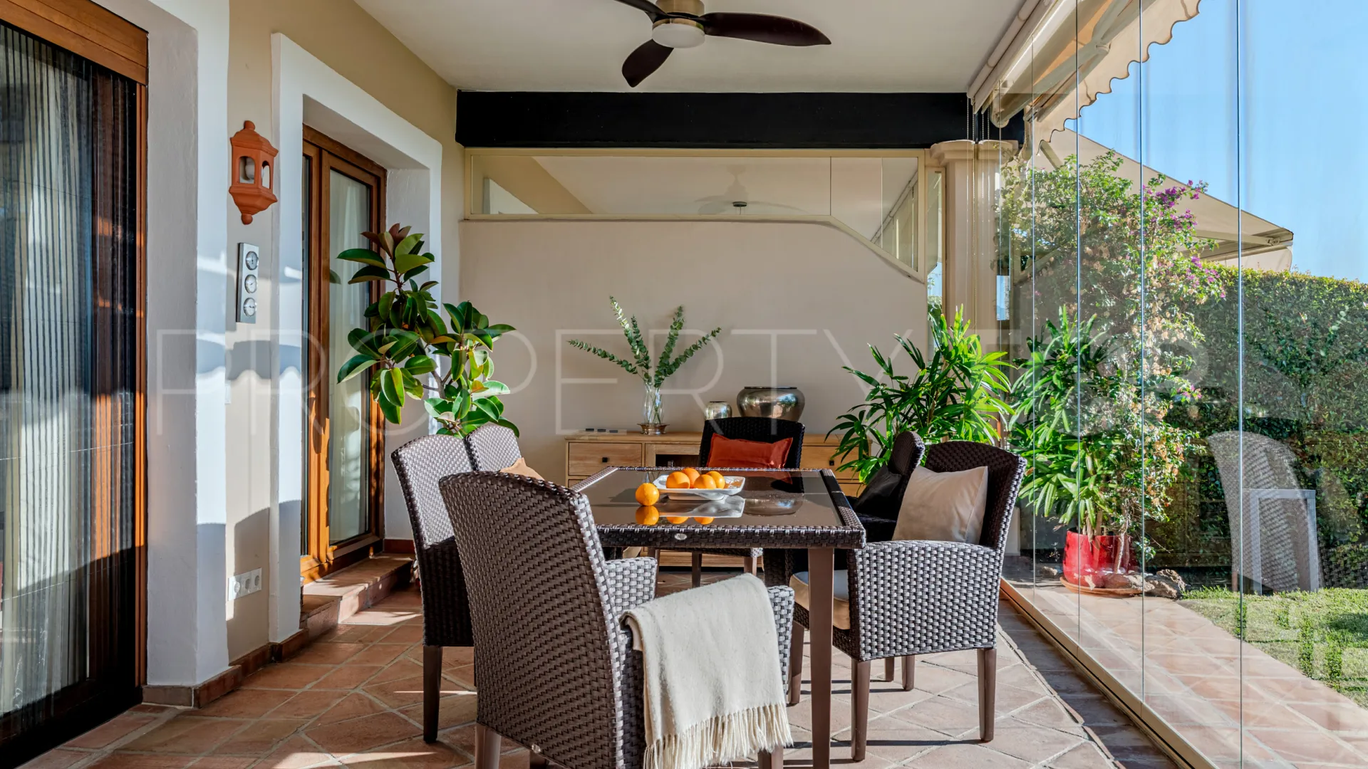 Town house for sale in Paraiso Hills