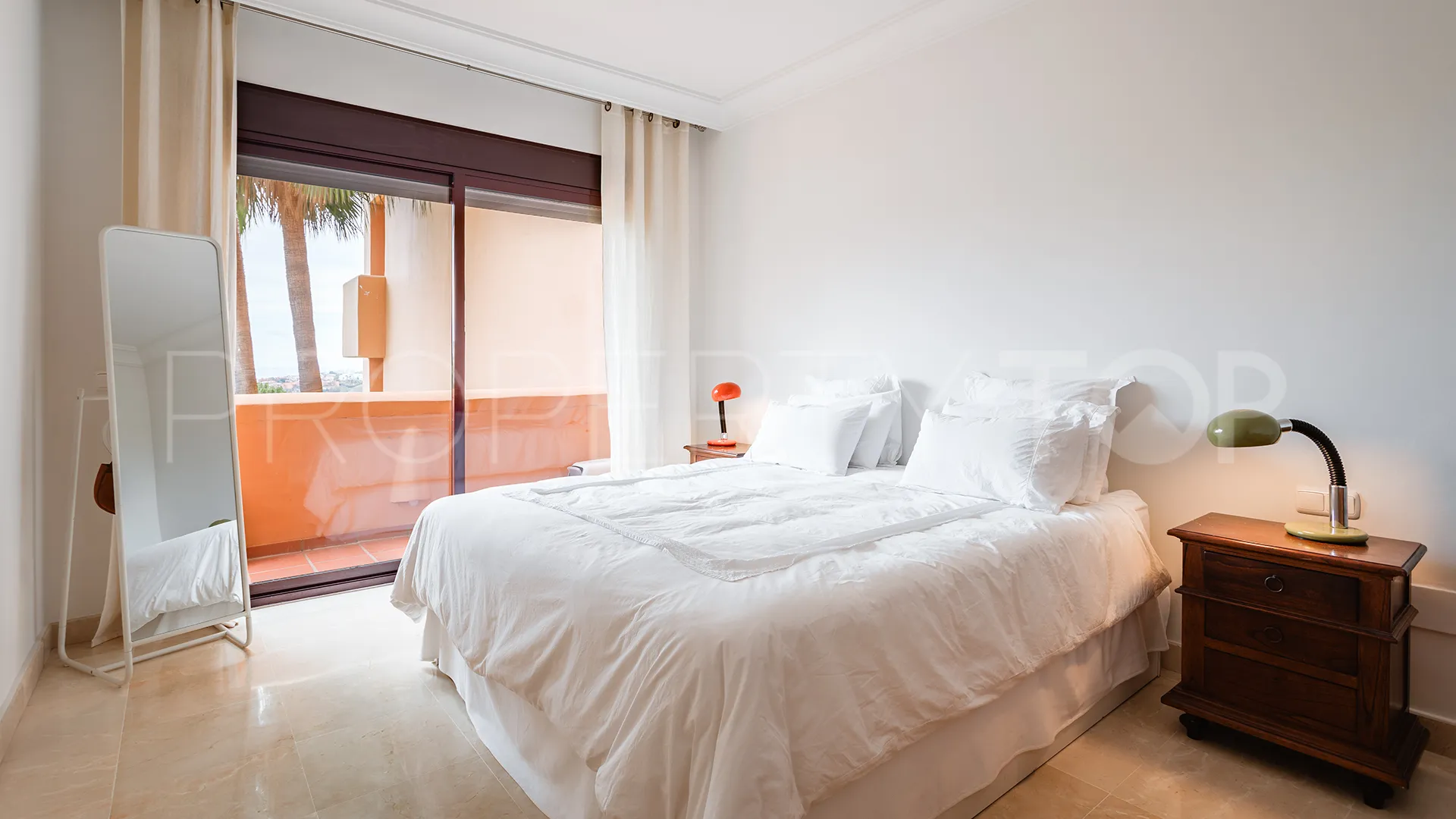 Apartment for sale in Cumbres de Los Almendros with 2 bedrooms