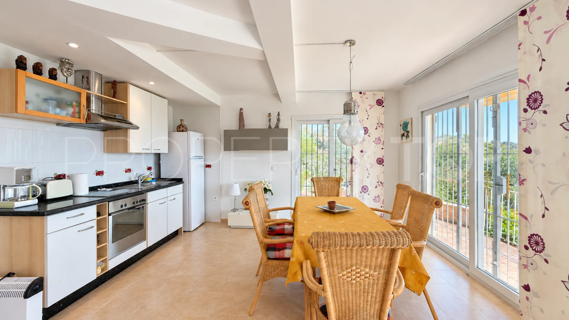 4 bedrooms country house in Monda for sale