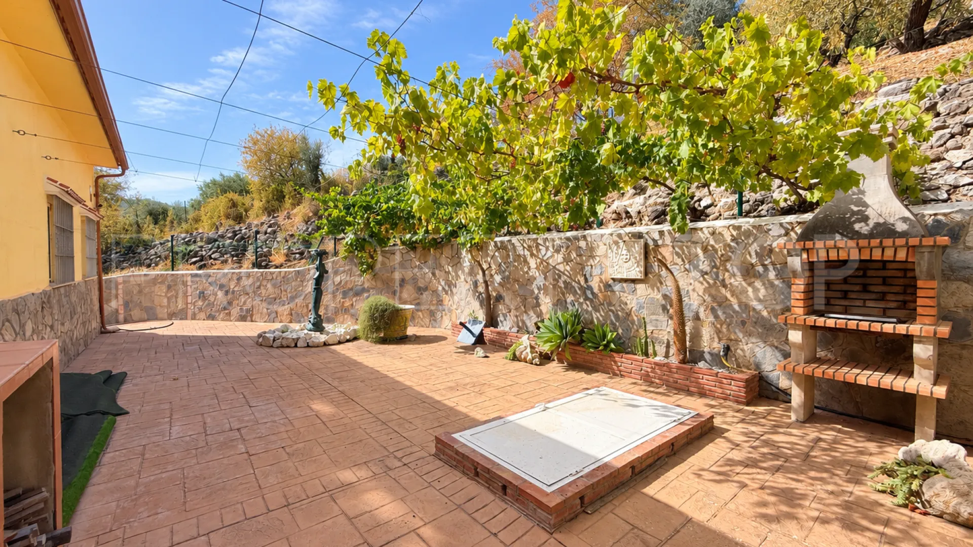 4 bedrooms country house in Monda for sale