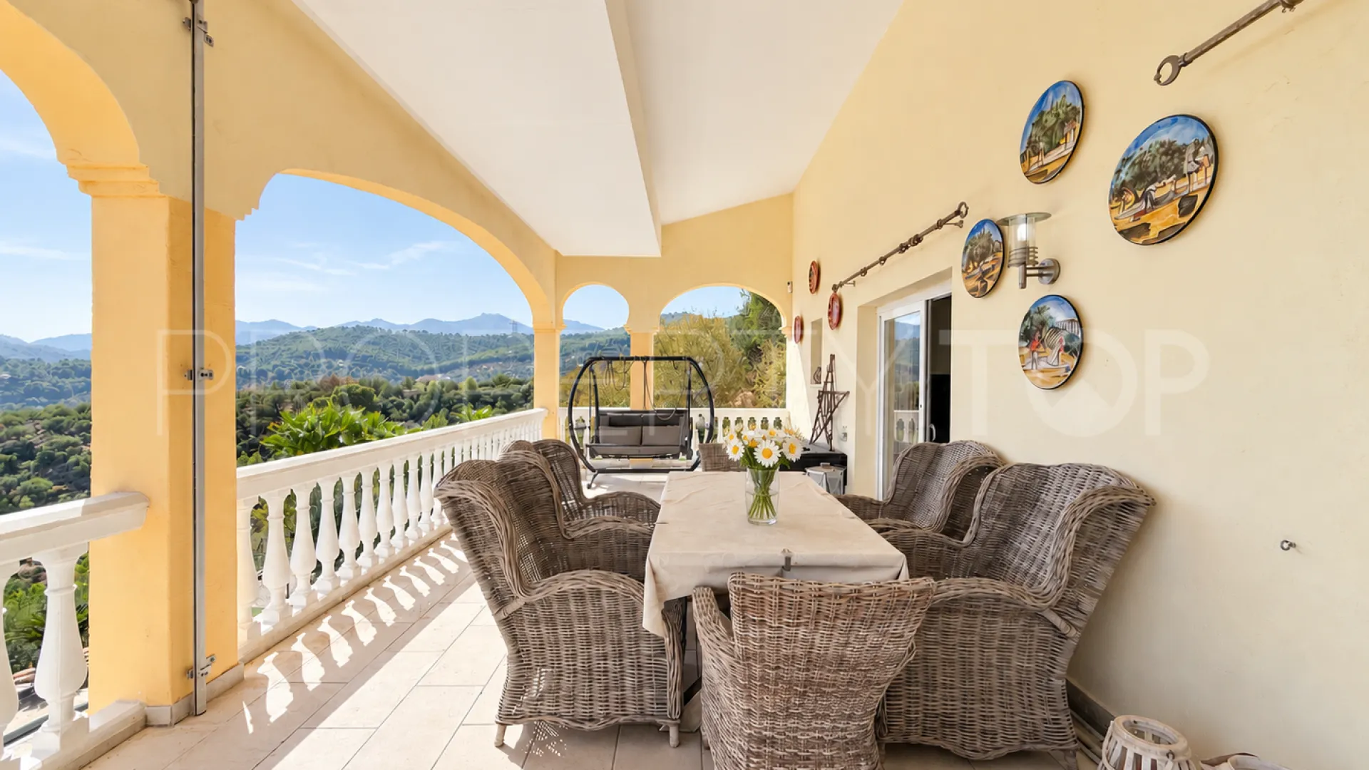 4 bedrooms country house in Monda for sale