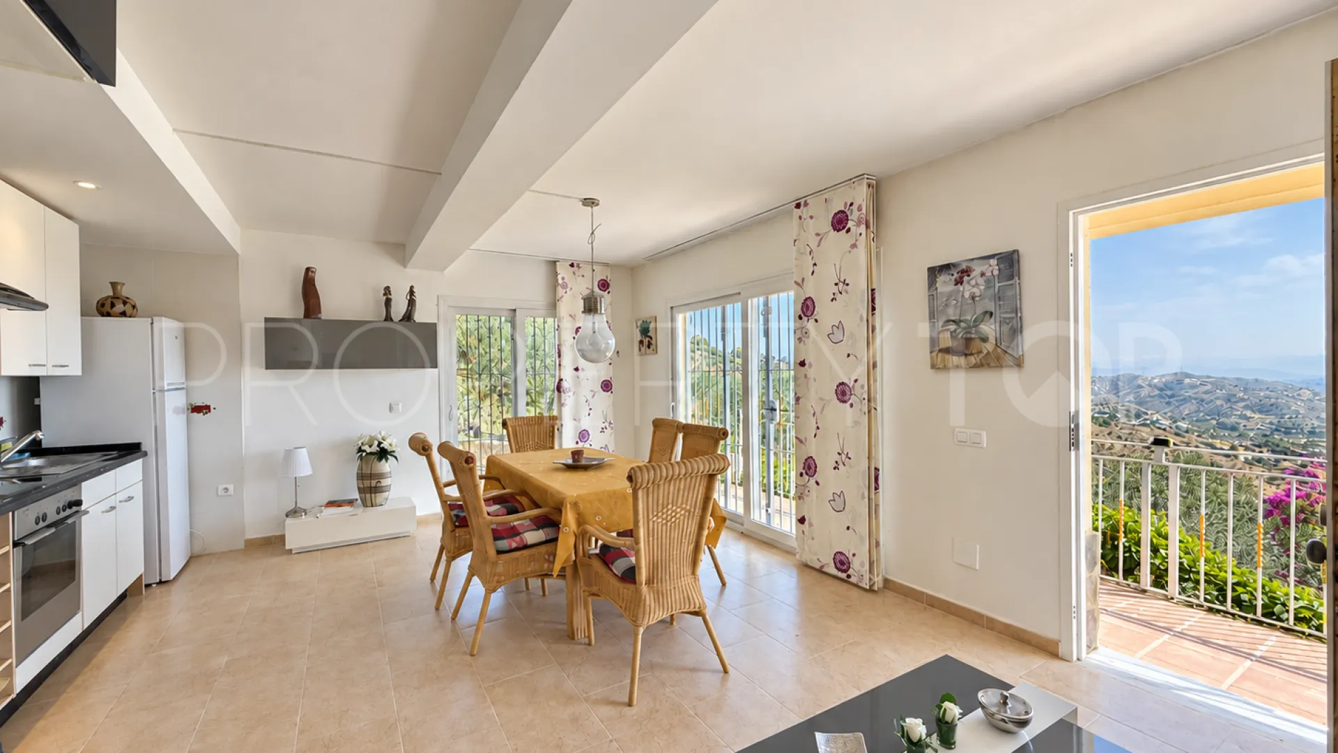 4 bedrooms country house in Monda for sale