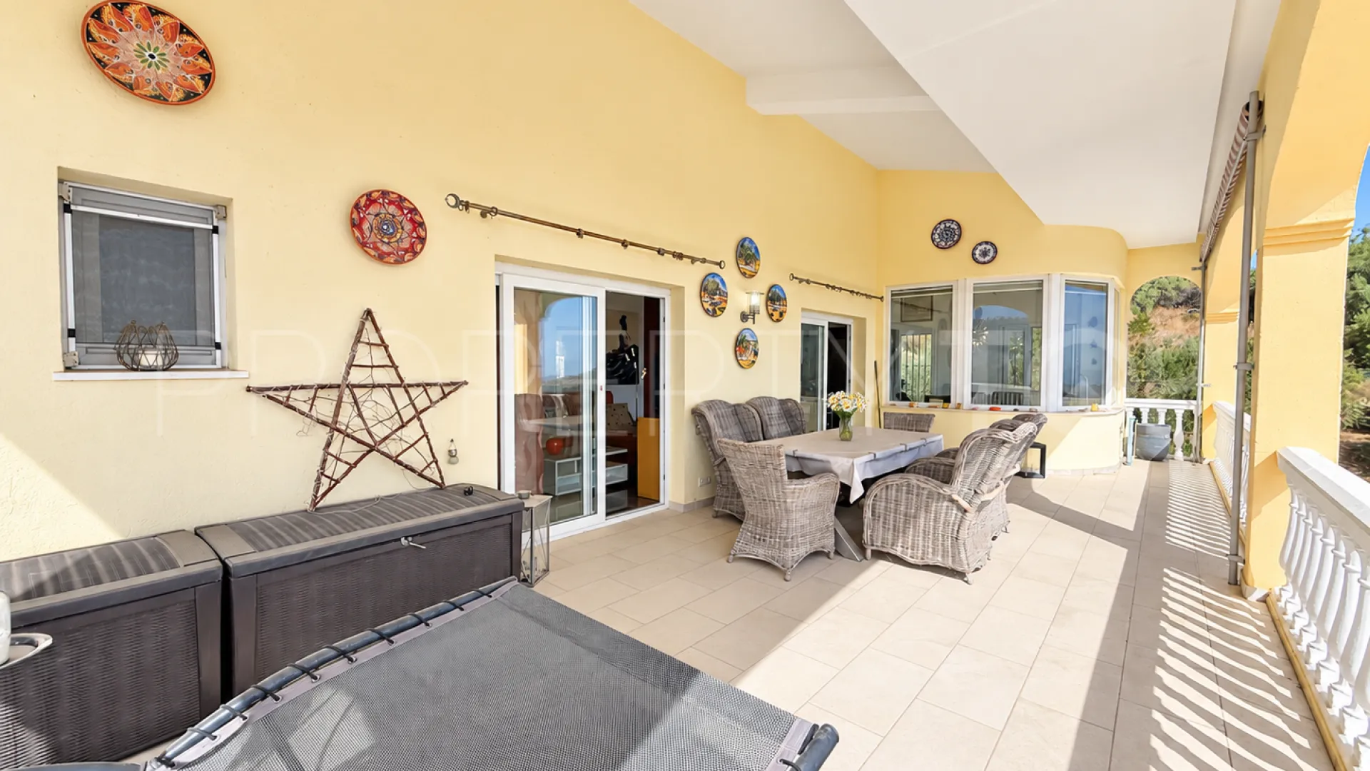 4 bedrooms country house in Monda for sale