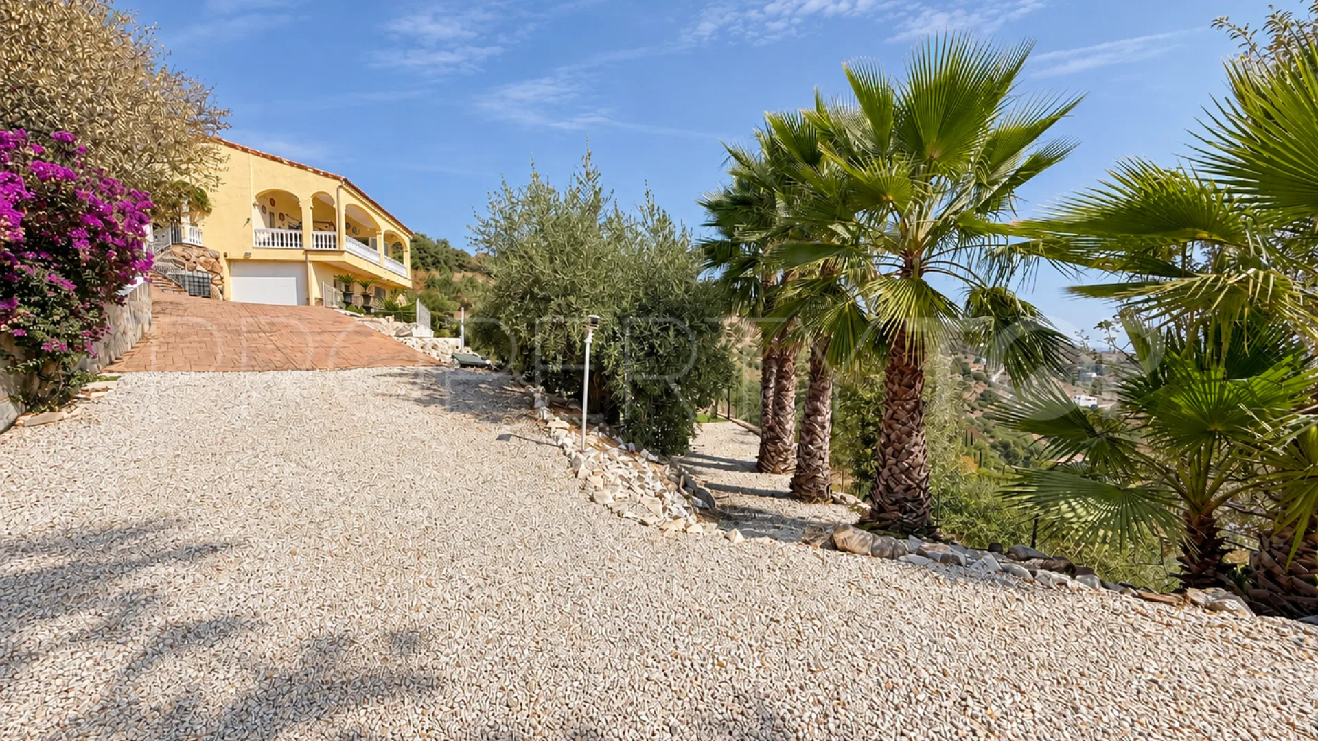 4 bedrooms country house in Monda for sale