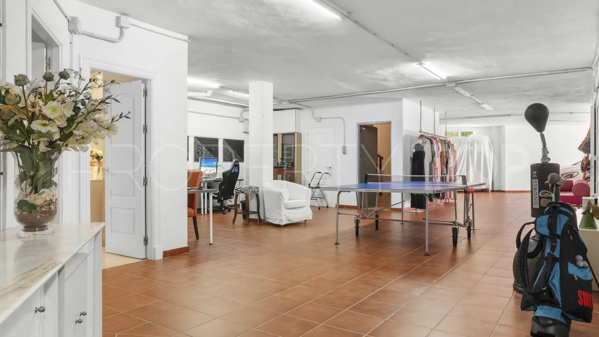 For sale villa in Paraiso Alto with 6 bedrooms