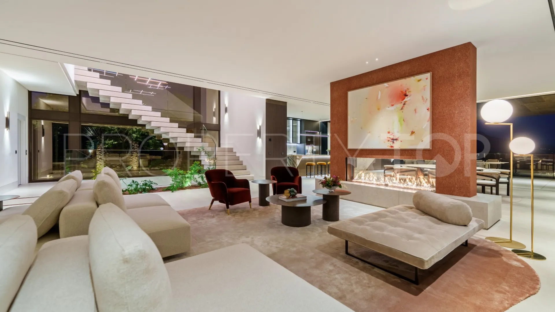 For sale villa in El Herrojo with 8 bedrooms