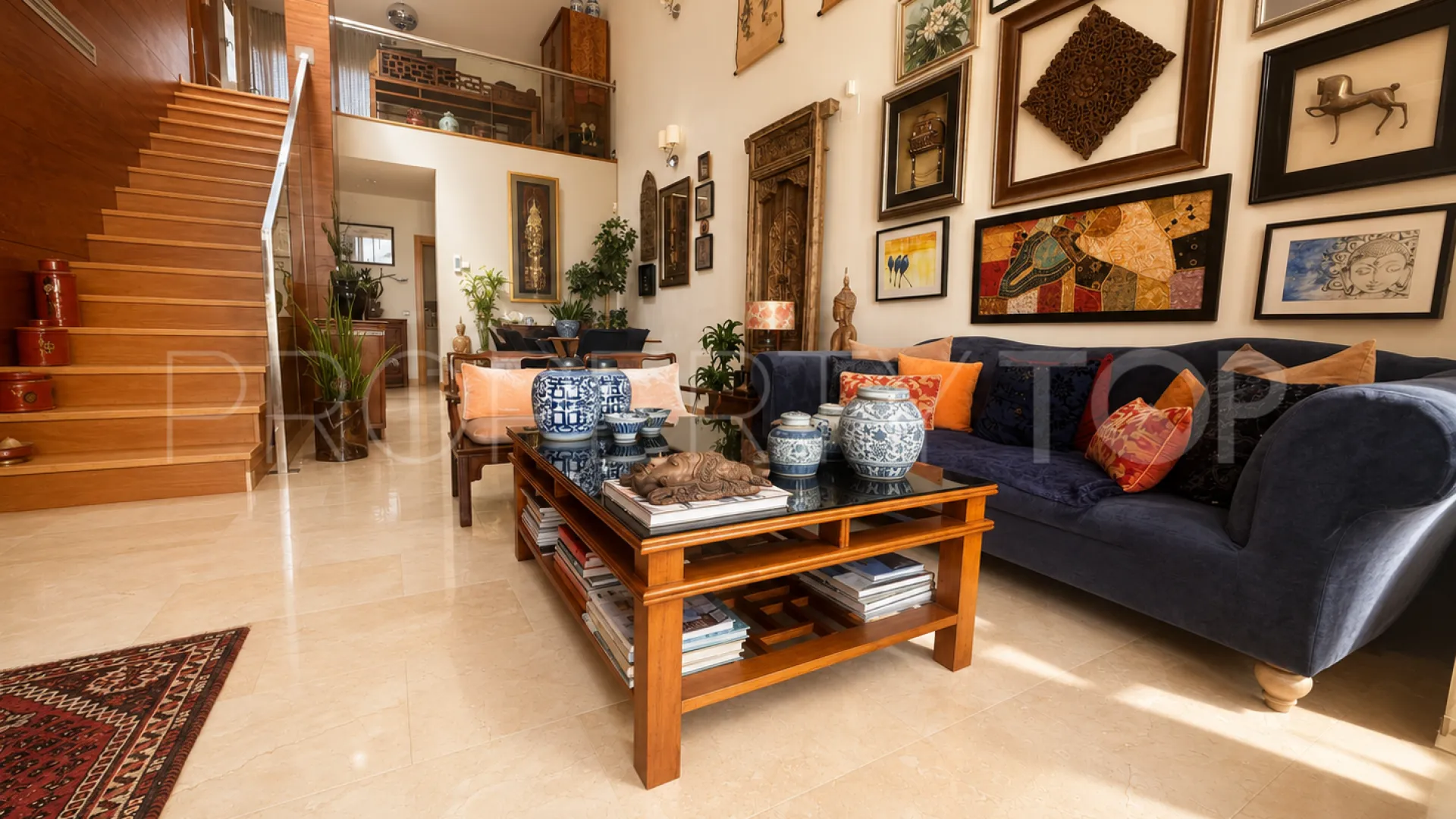 For sale town house with 3 bedrooms in Benahavis