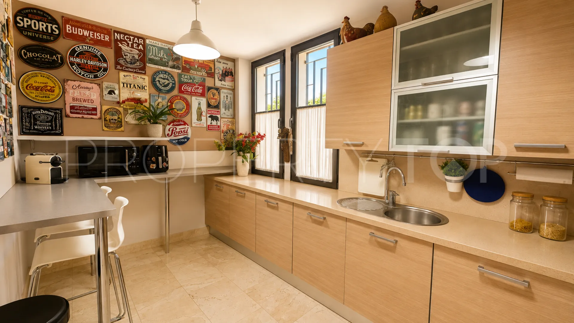 For sale town house with 3 bedrooms in Benahavis