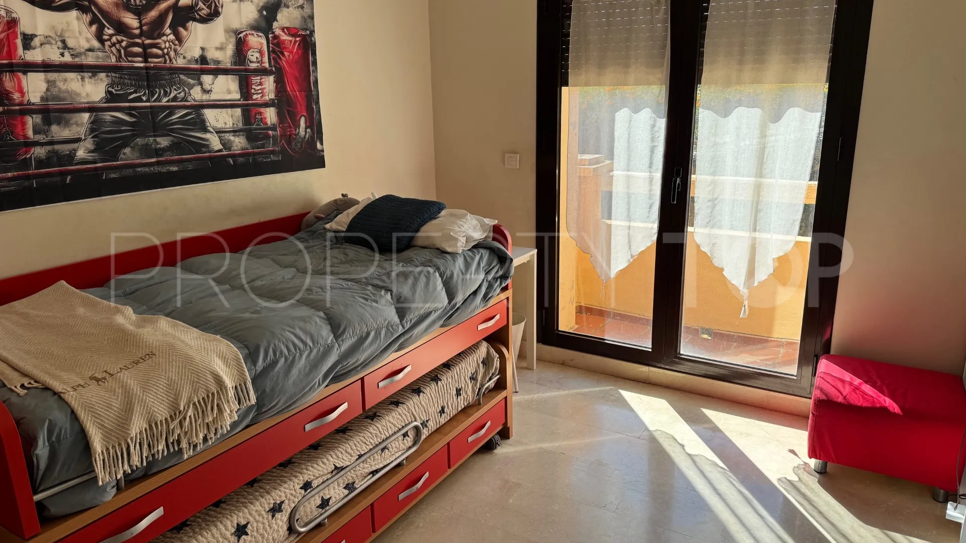 Buy town house in Estepona