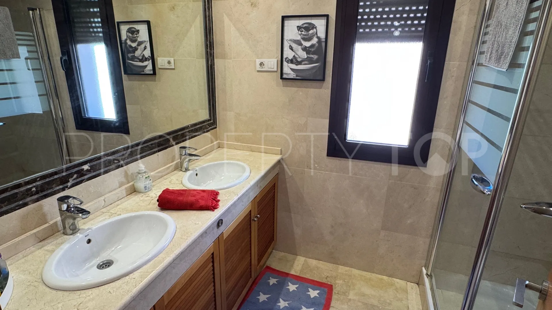 Buy town house in Estepona