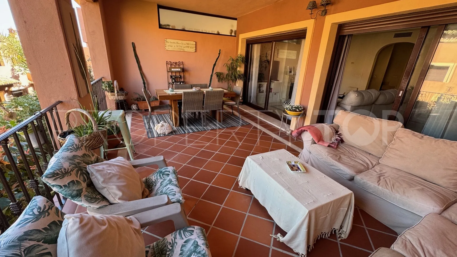 Buy town house in Estepona