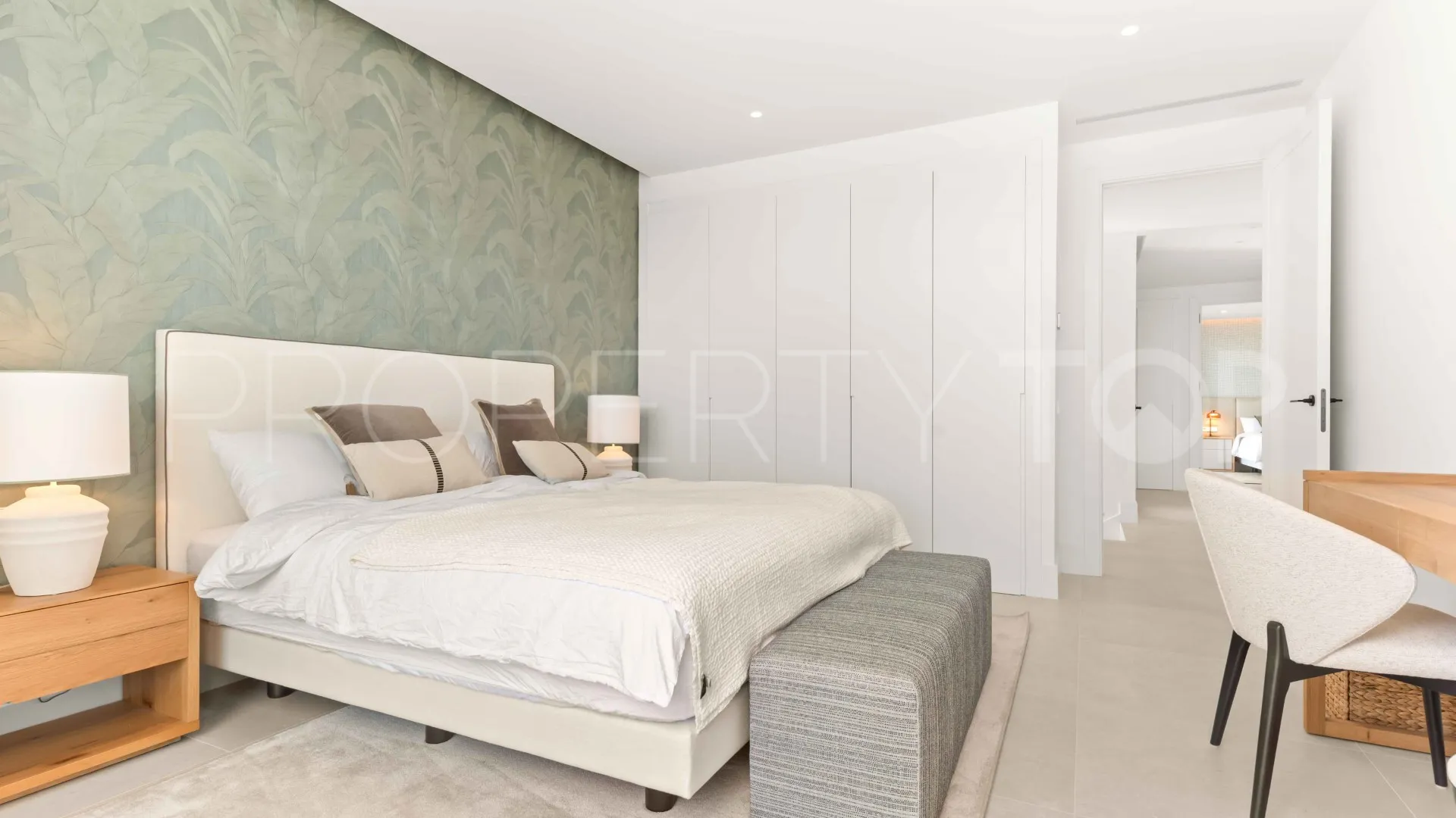 Se vende villa de 5 dormitorios en San Pedro de Alcantara