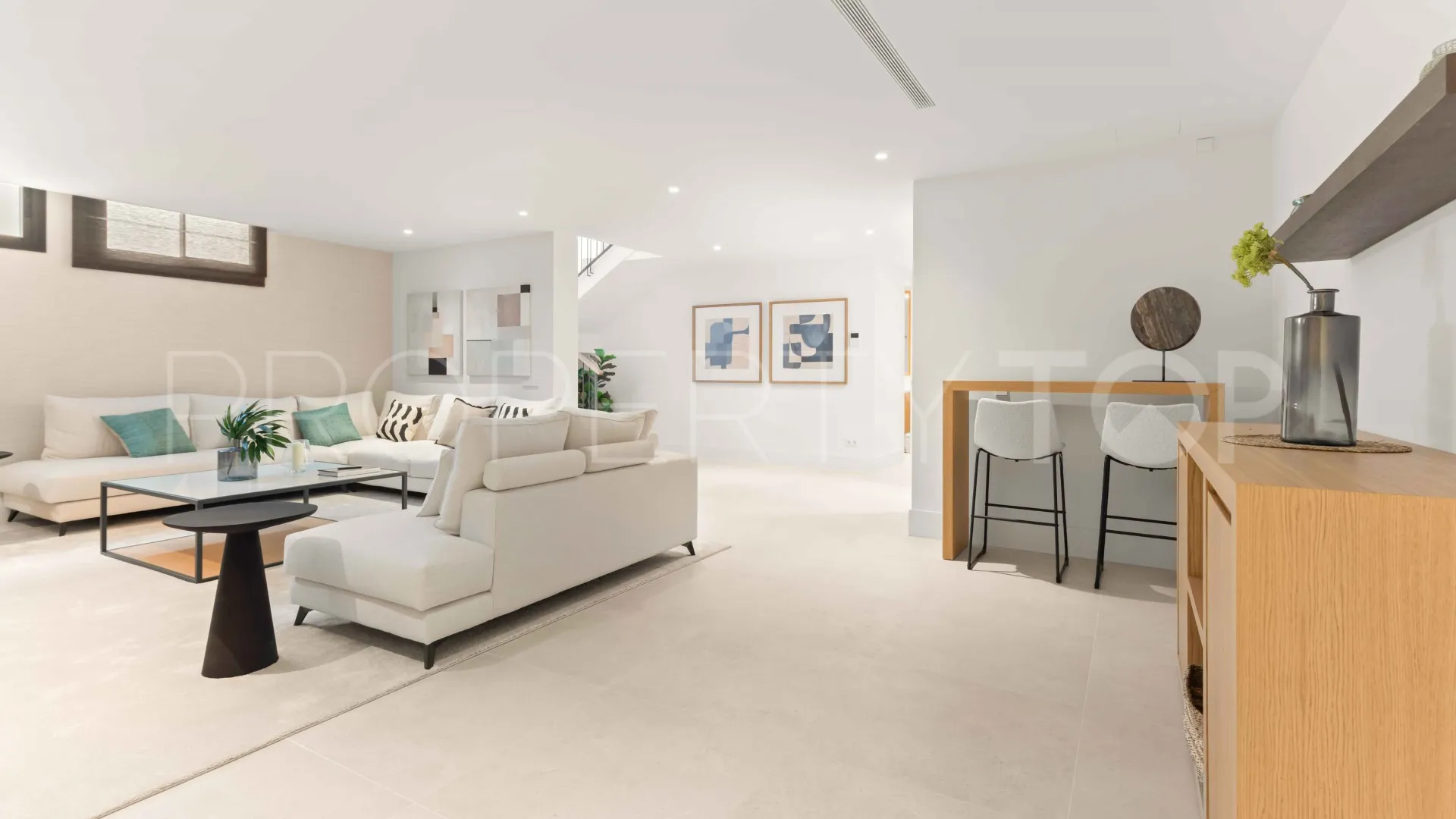 Se vende villa de 5 dormitorios en San Pedro de Alcantara