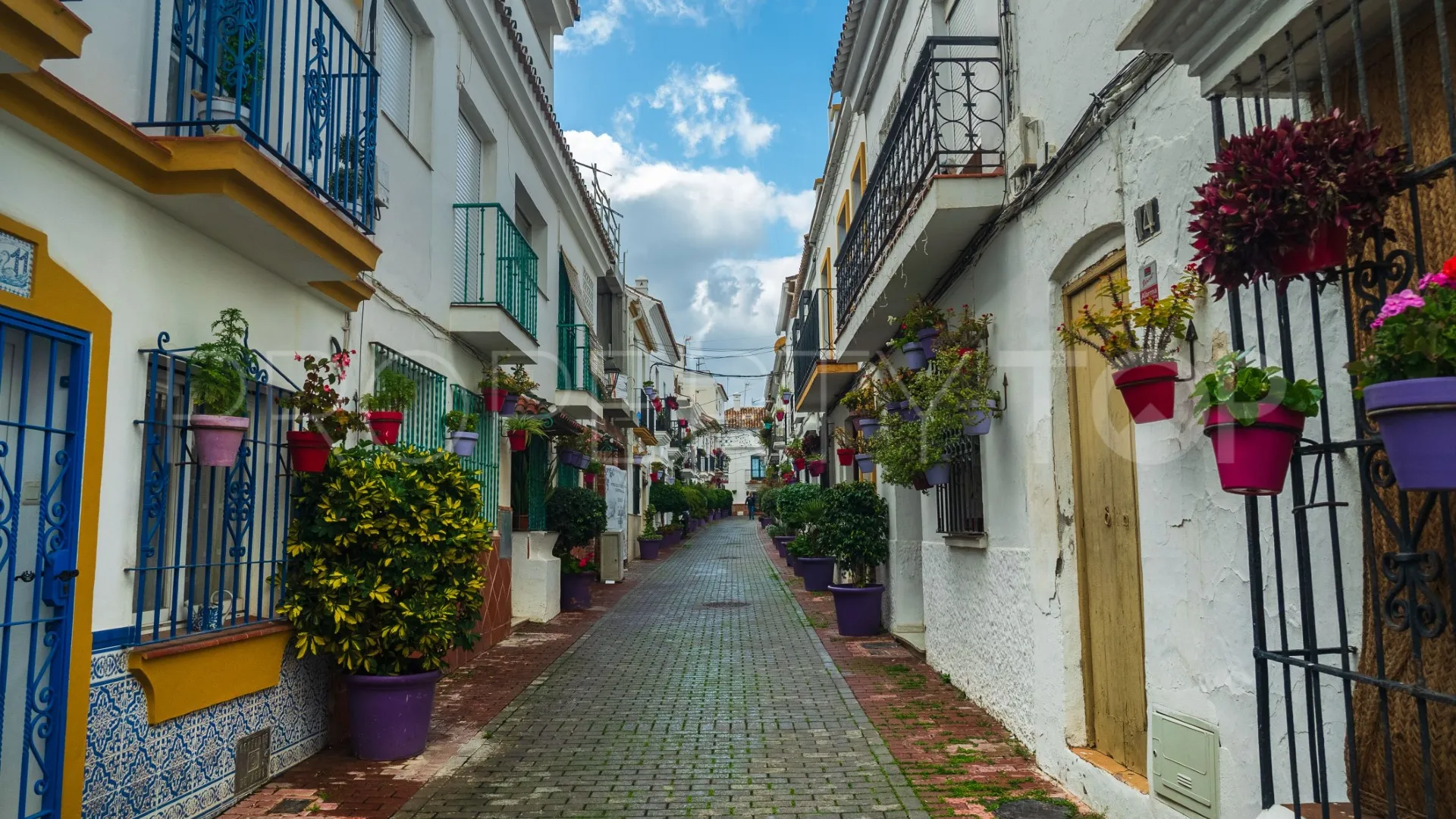Marbella Centro town house for sale