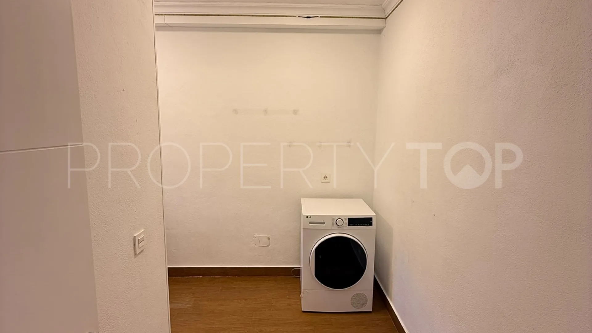 Se vende Ático en Bel Air con 3 dormitorios