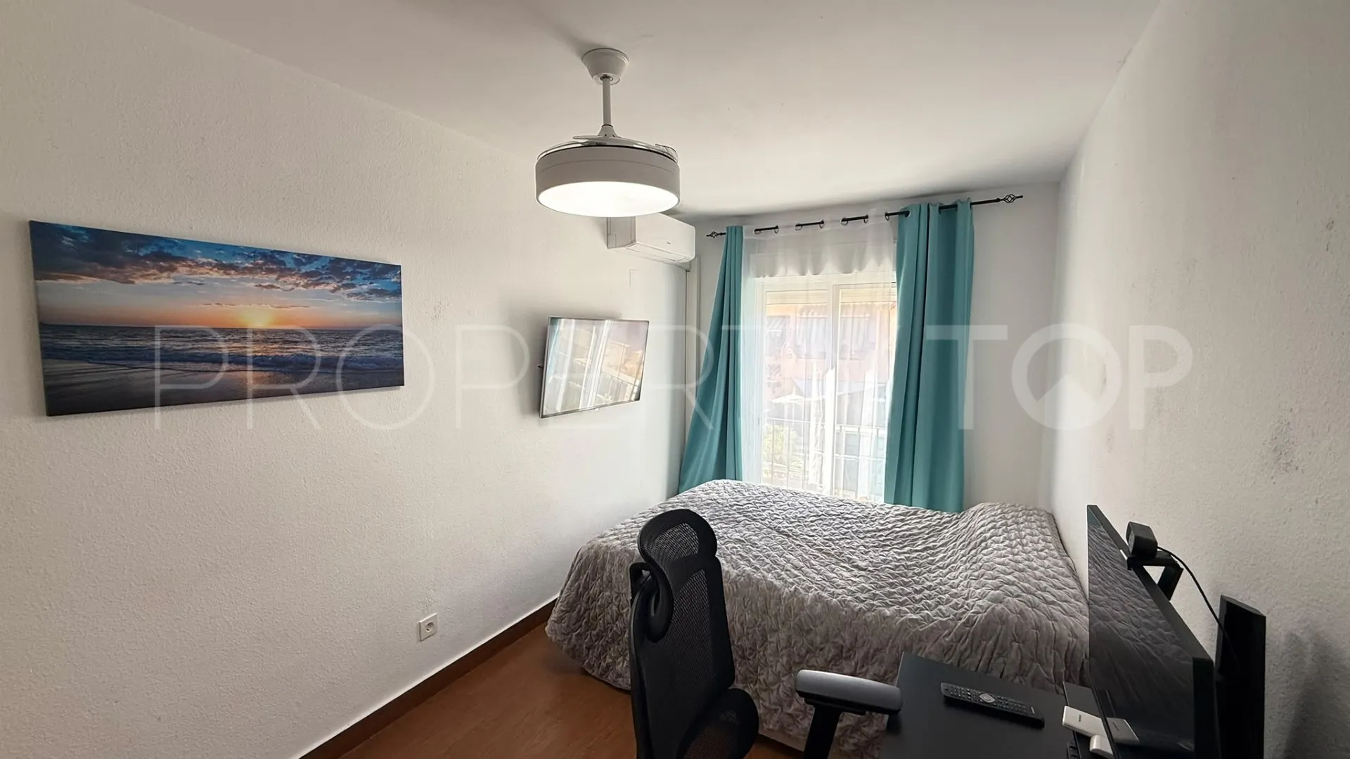 Se vende Ático en Bel Air con 3 dormitorios
