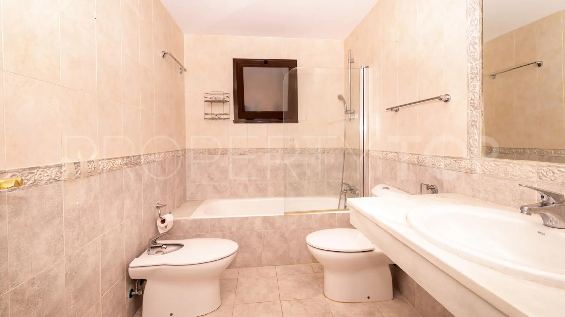 Hacienda del Sol 4 bedrooms apartment for sale