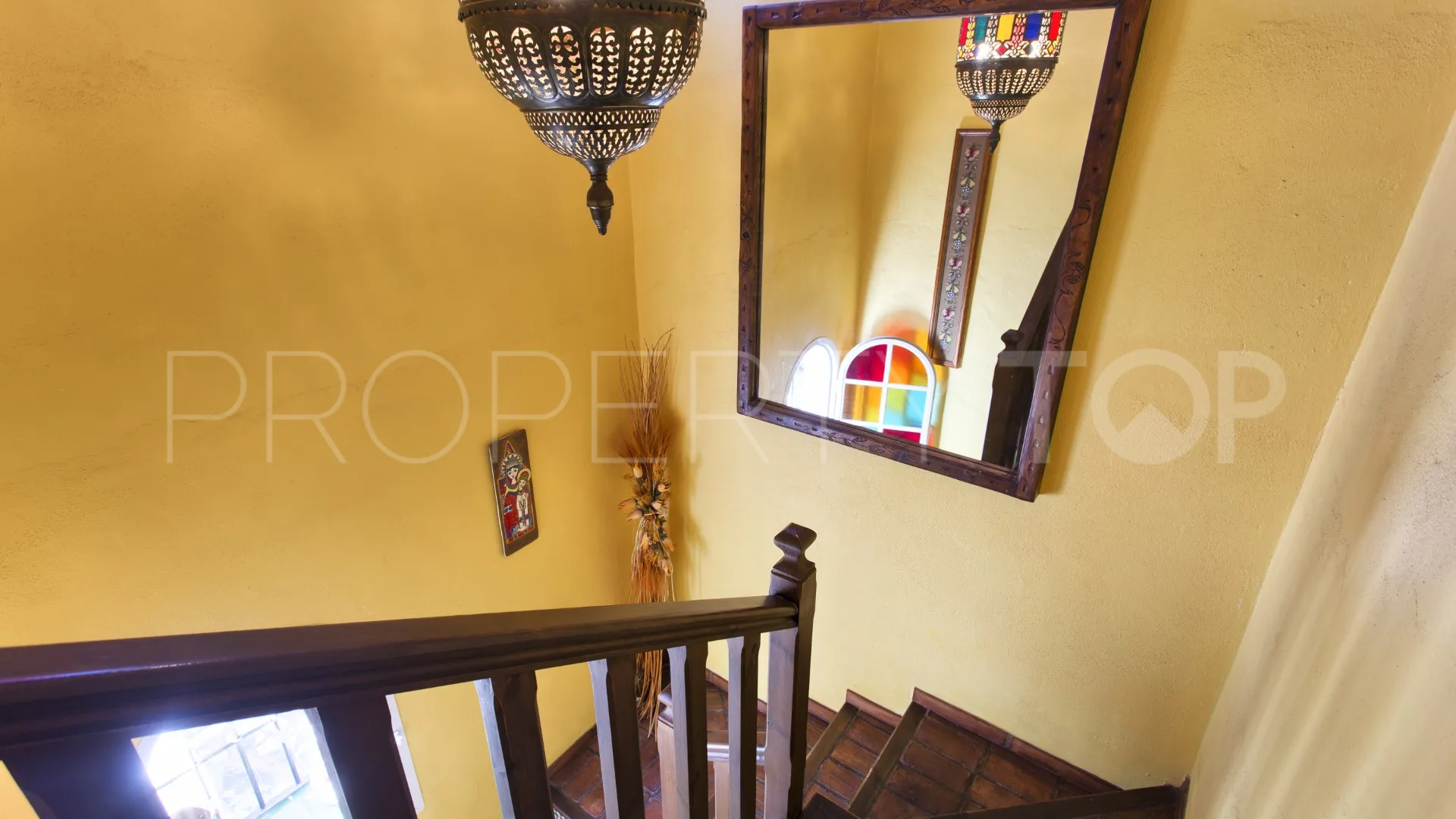 3 bedrooms town house for sale in Benahavis Centro