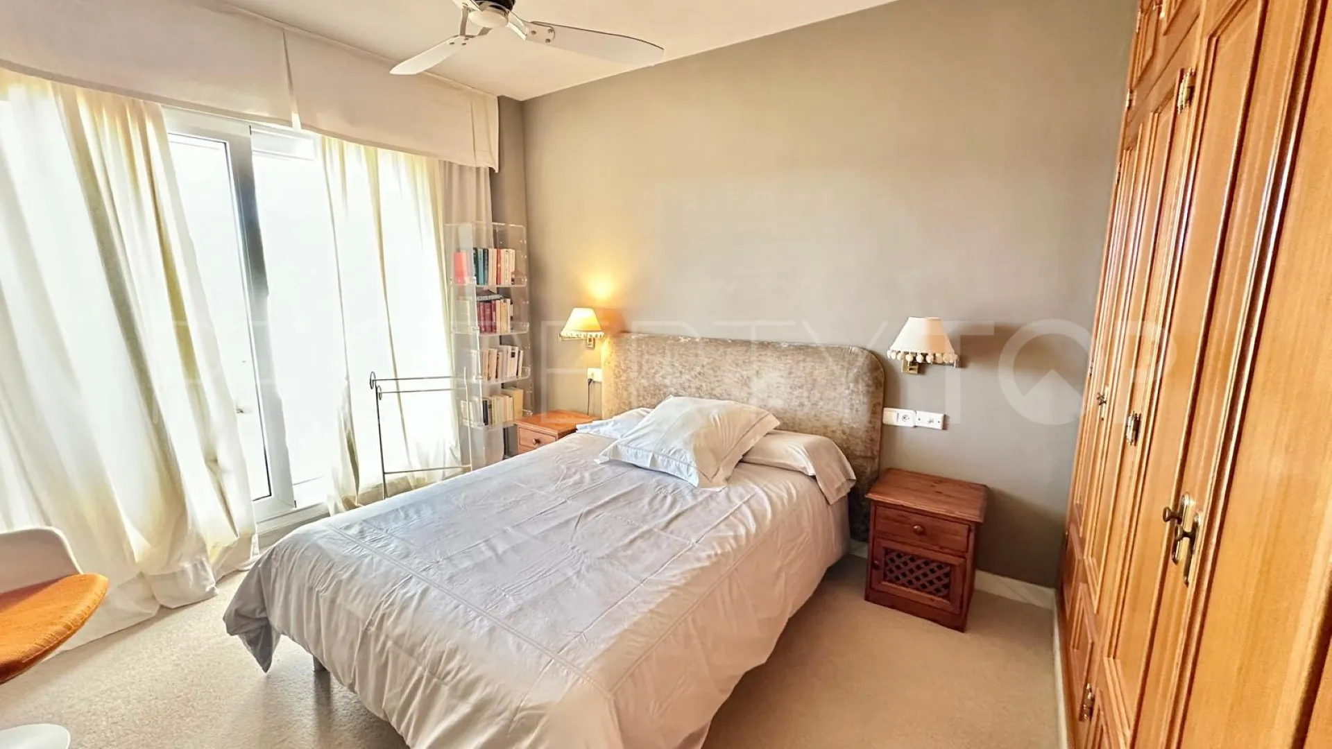 Apartamento en venta en Aloha Mirasierra de 2 dormitorios