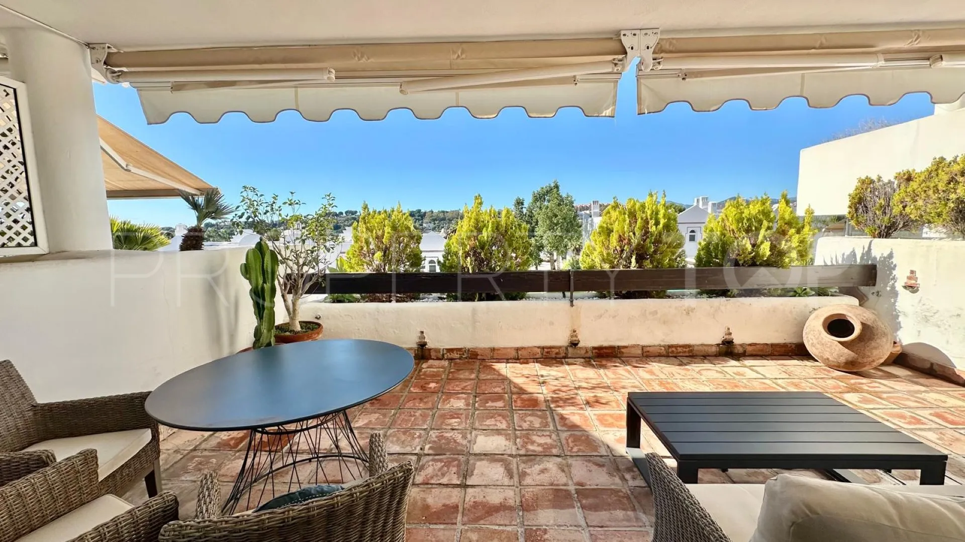 Apartamento en venta en Aloha Mirasierra de 2 dormitorios