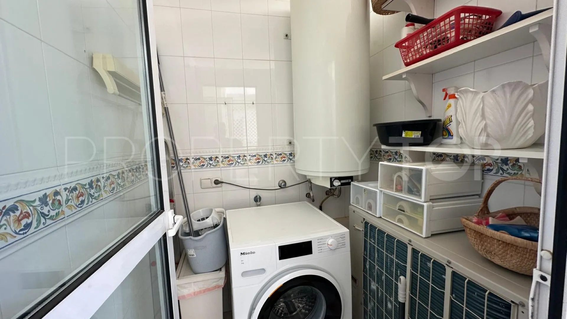 Apartamento en venta en Aloha Mirasierra de 2 dormitorios