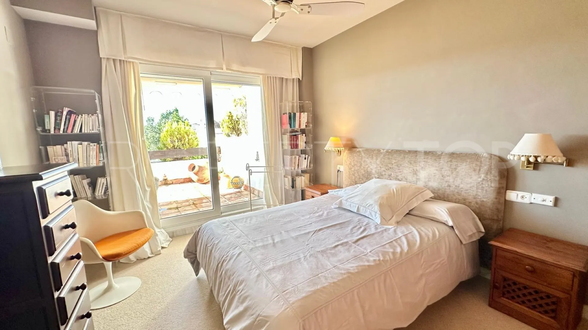 Apartamento en venta en Aloha Mirasierra de 2 dormitorios