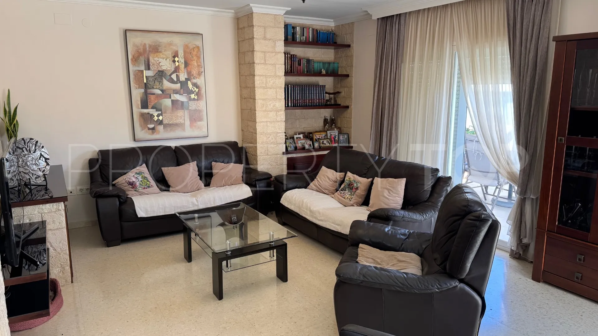 Buy Estepona Centre penthouse with 4 bedrooms