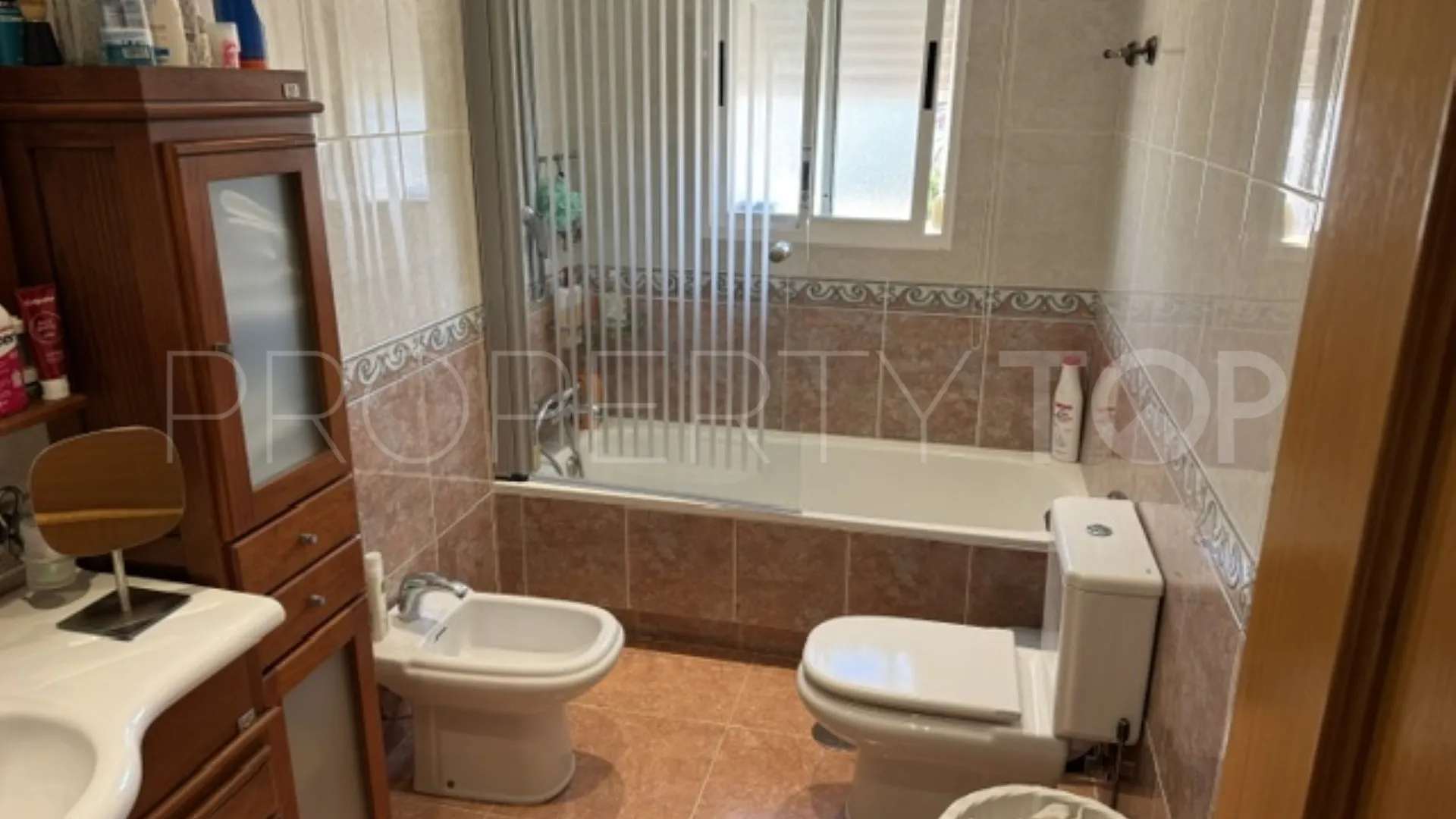 Buy Estepona Centre penthouse with 4 bedrooms